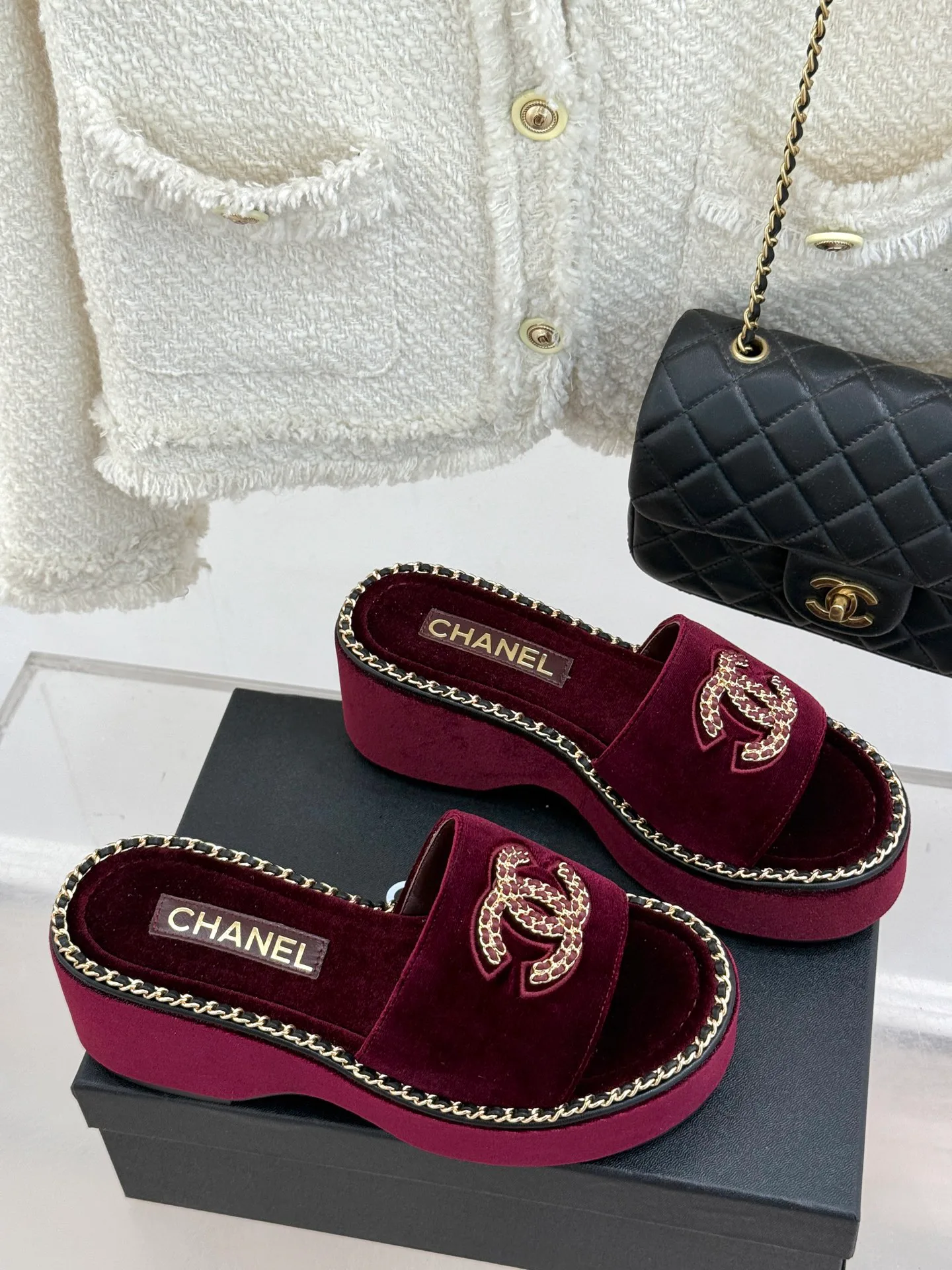 Шлепанцы Женские Chanel 3425650