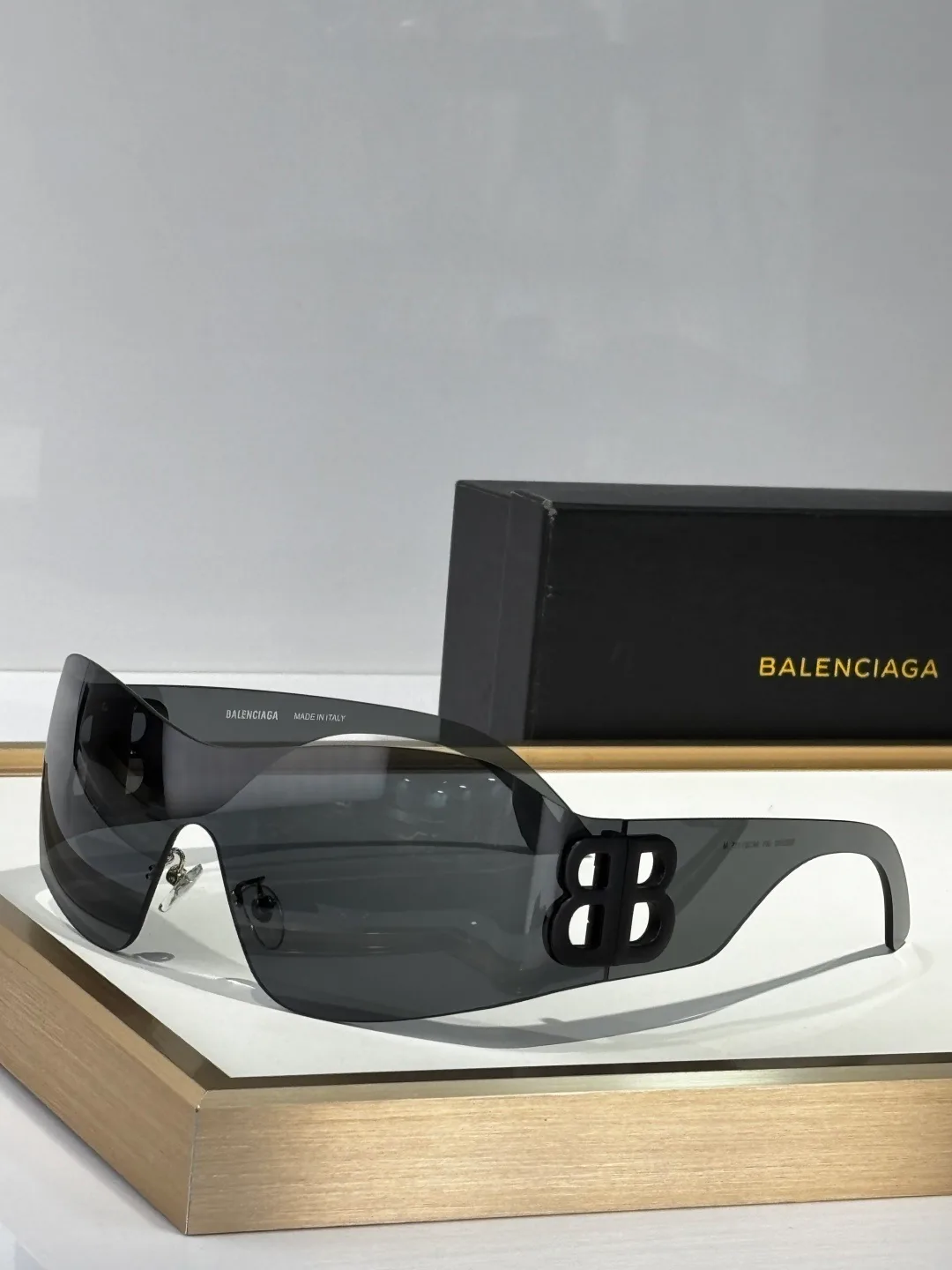 Очки Balenciaga 13389368
