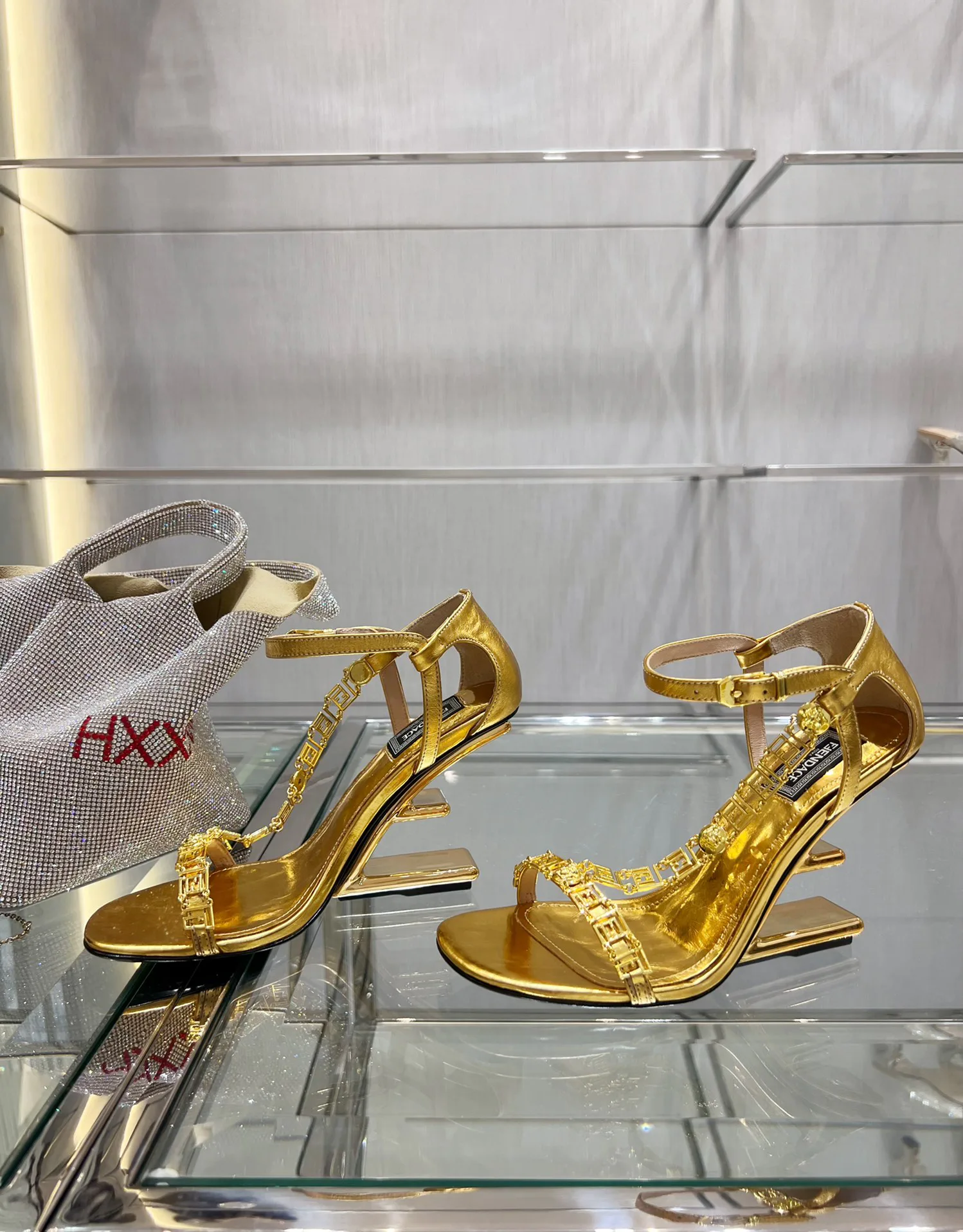 Босоножки Женские Fendi 10208