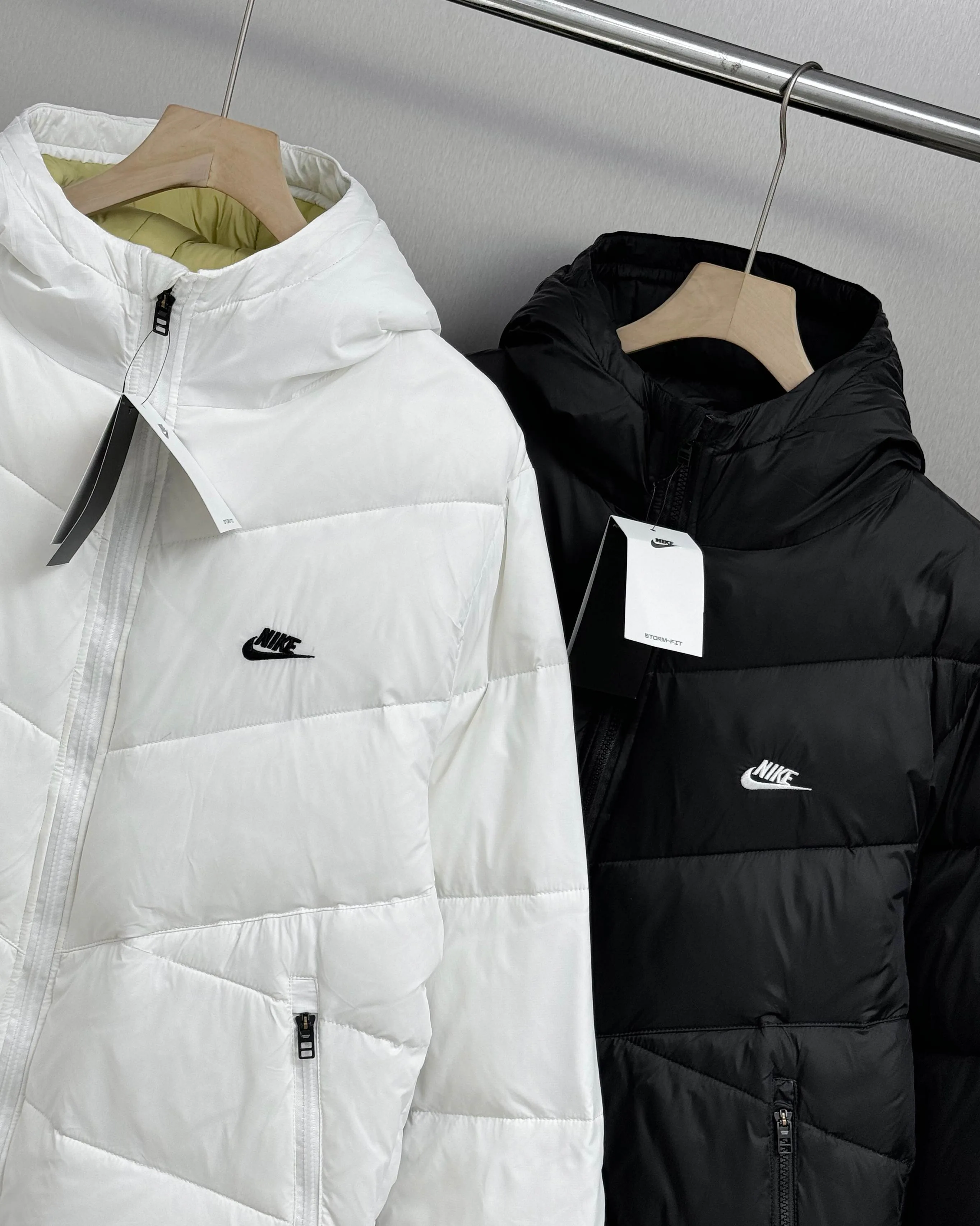 Куртки И Пуховики Женские Nike 1029459