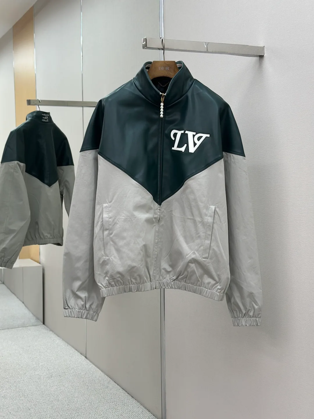 Куртки И Пуховики Мужские Louis Vuitton 179084