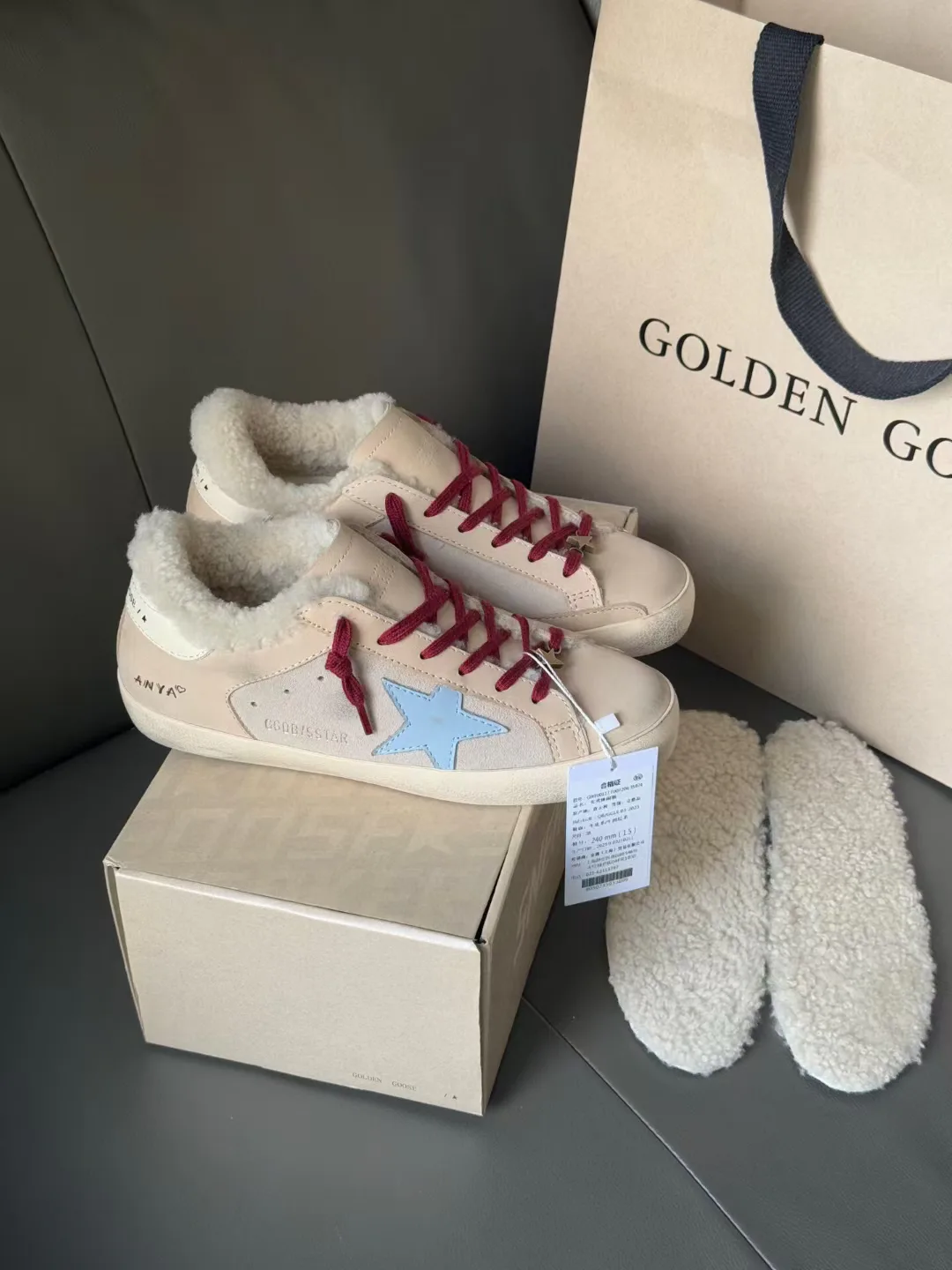 Кроссовки Женские Golden Goose 19193659