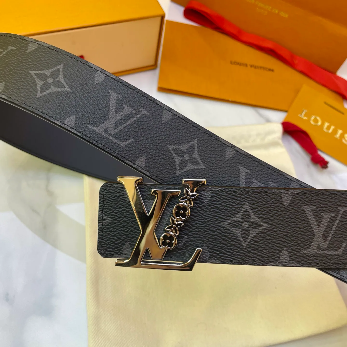 Ремни Louis Vuitton 11216328