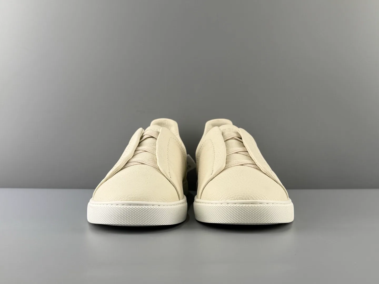 Кроссовки Женские Zegna 18552316
