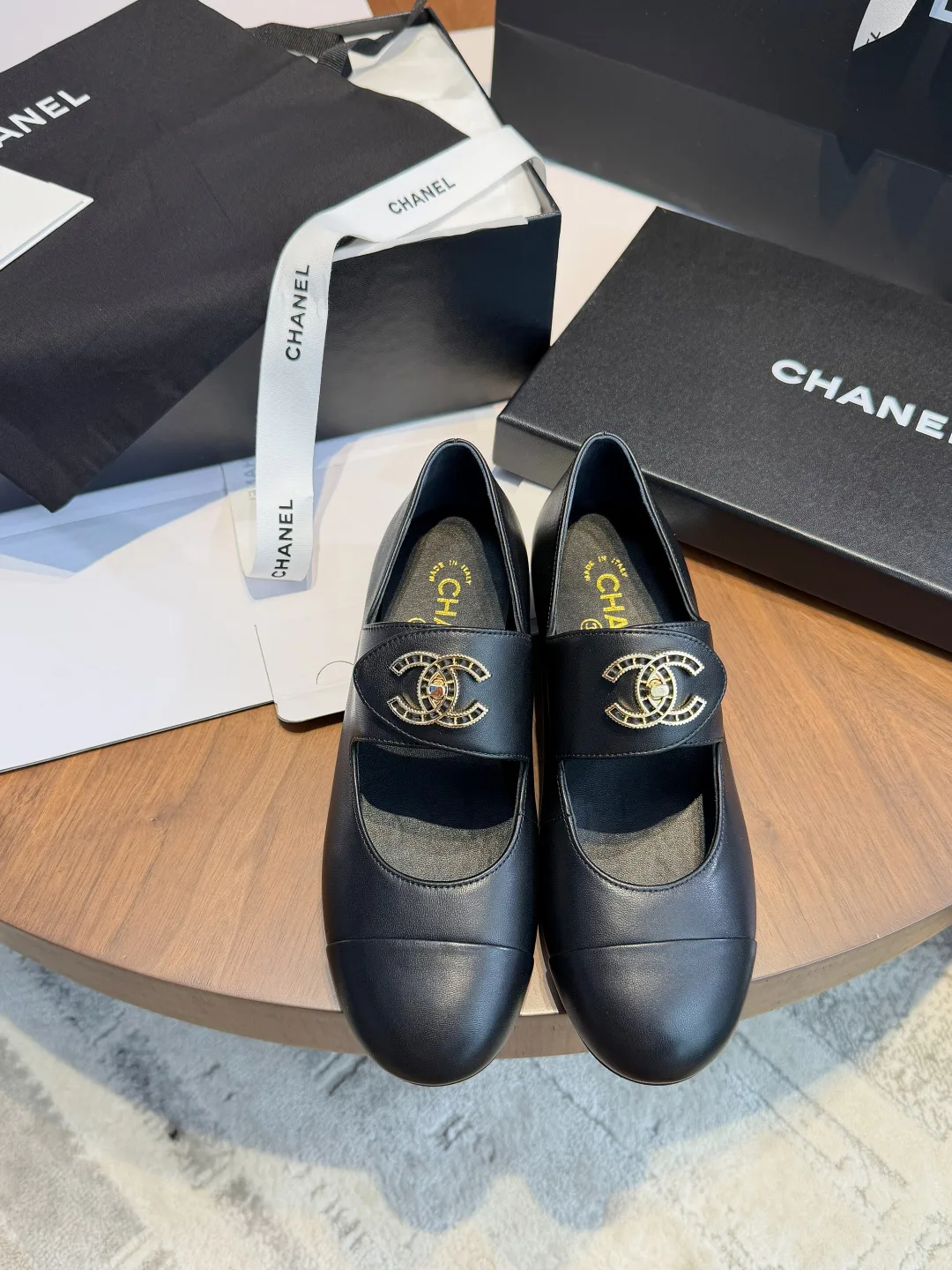Туфли Женские Chanel 18067073