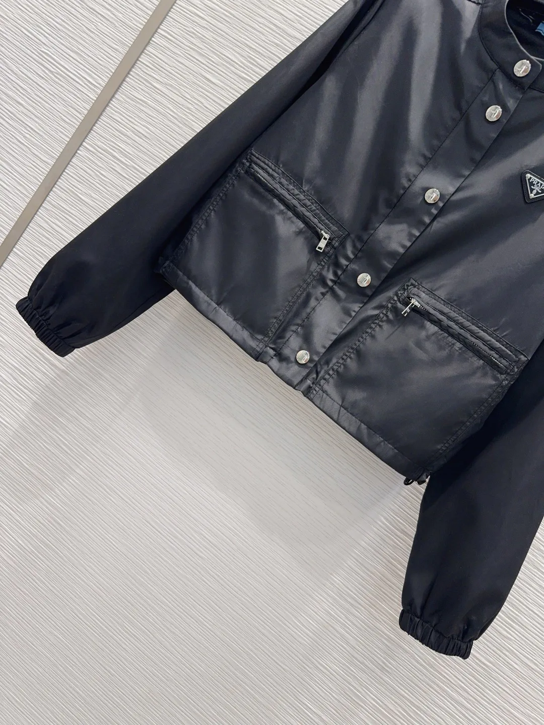 Куртки И Пуховики Женские Prada 18689769