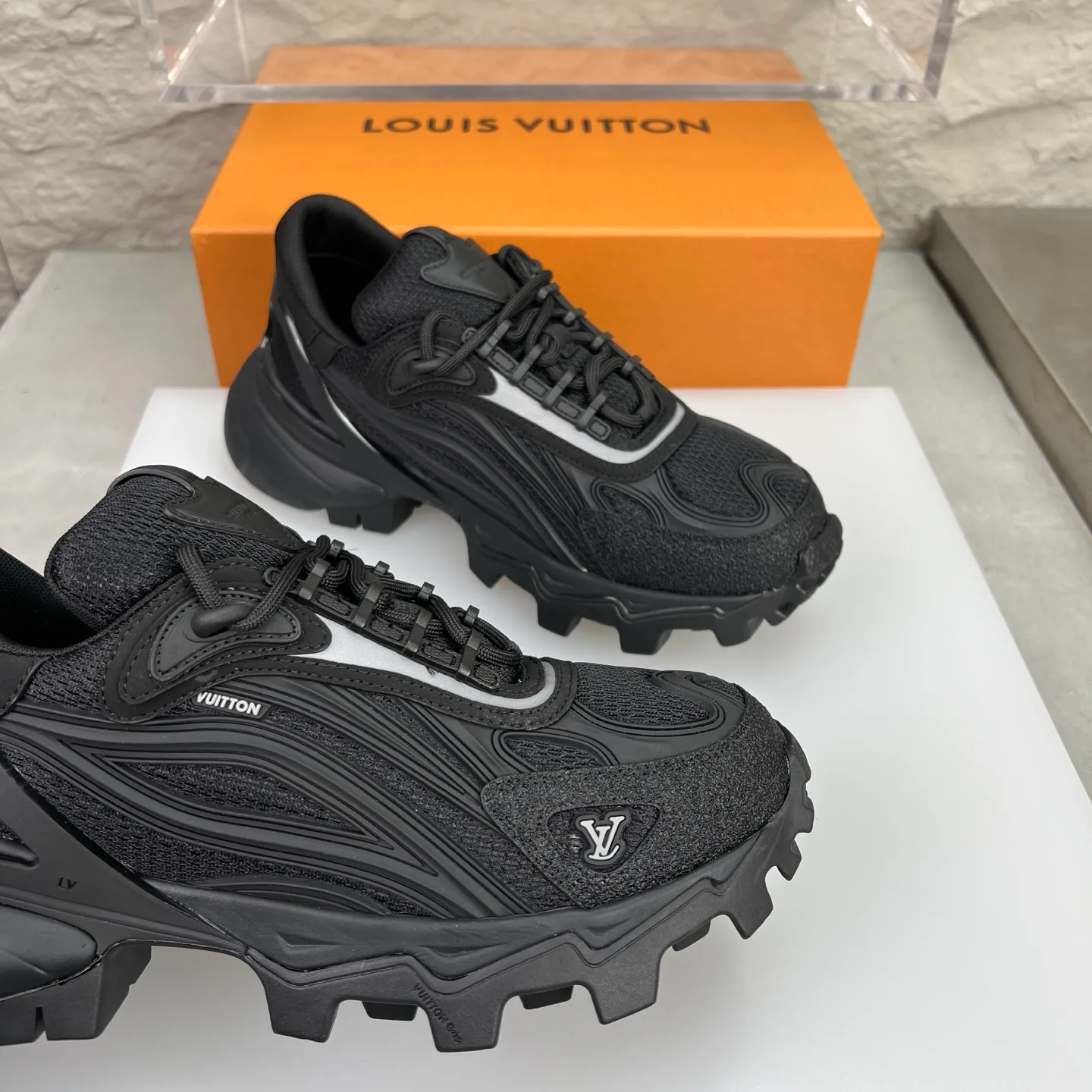 Кроссовки Мужские Louis Vuitton 4489115