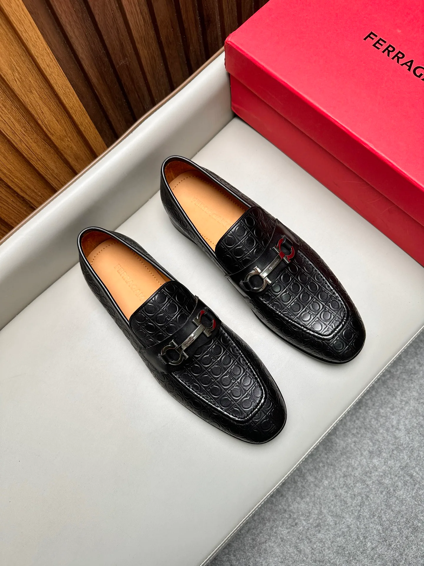 Лоферы И Туфли Мужские Salvatore Ferragamo 17470842