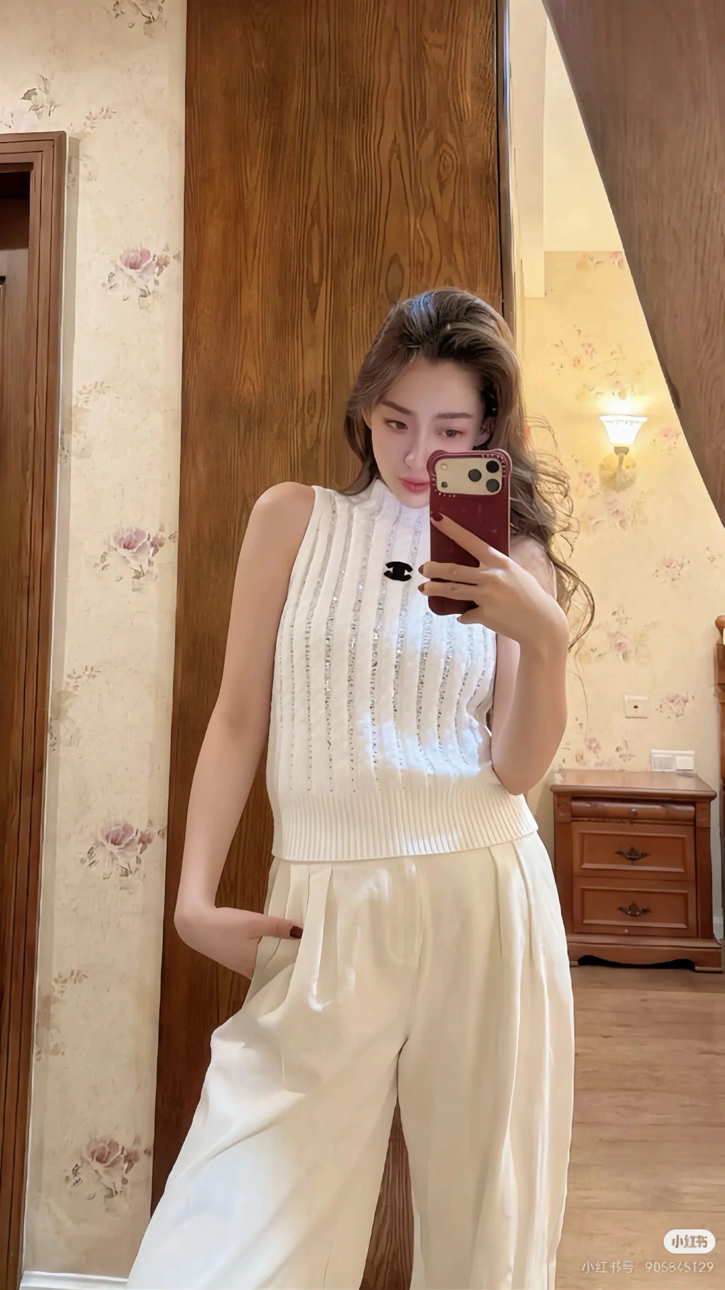 Жилеты Женские Chanel 11670373