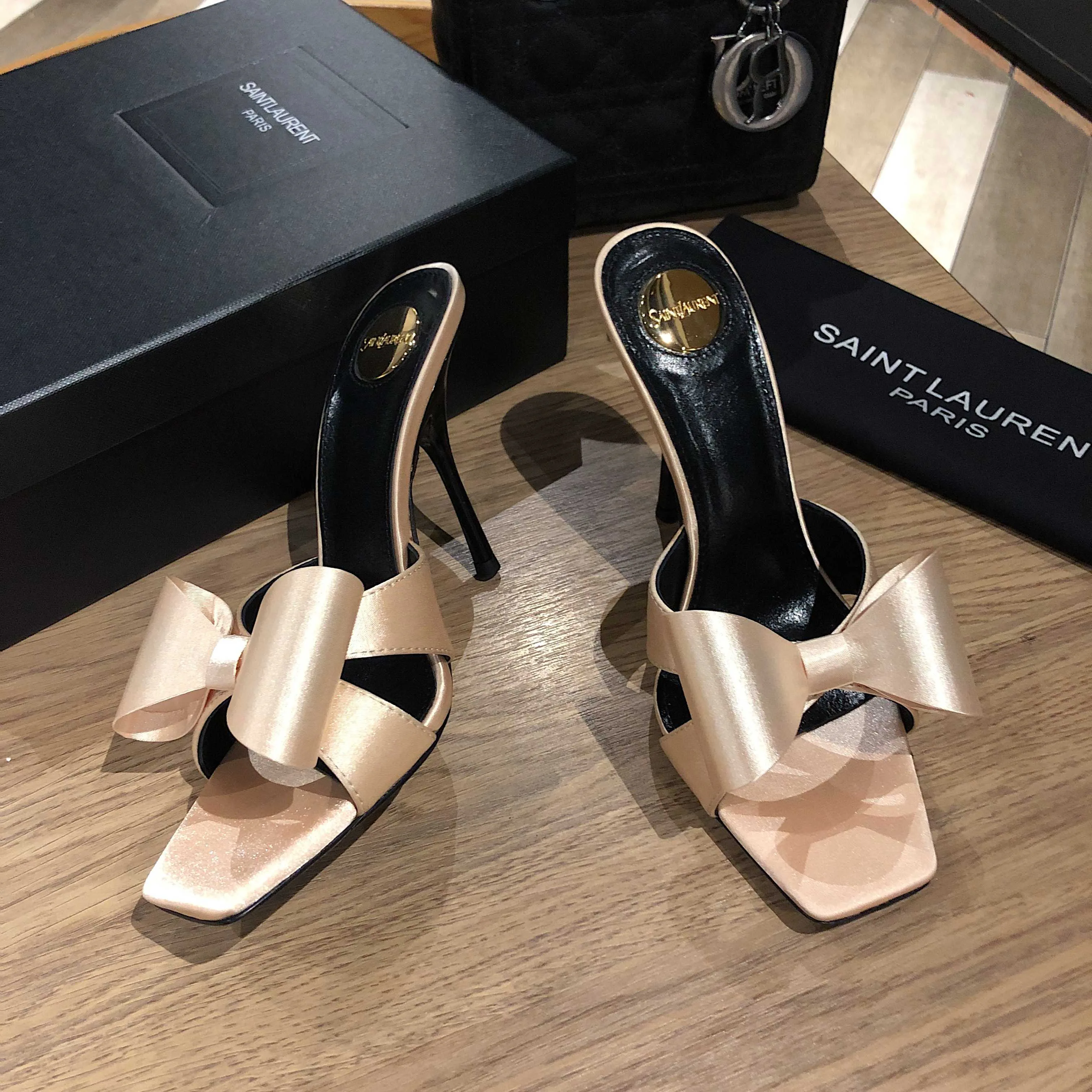 Босоножки Женские Saint Laurent 11220488