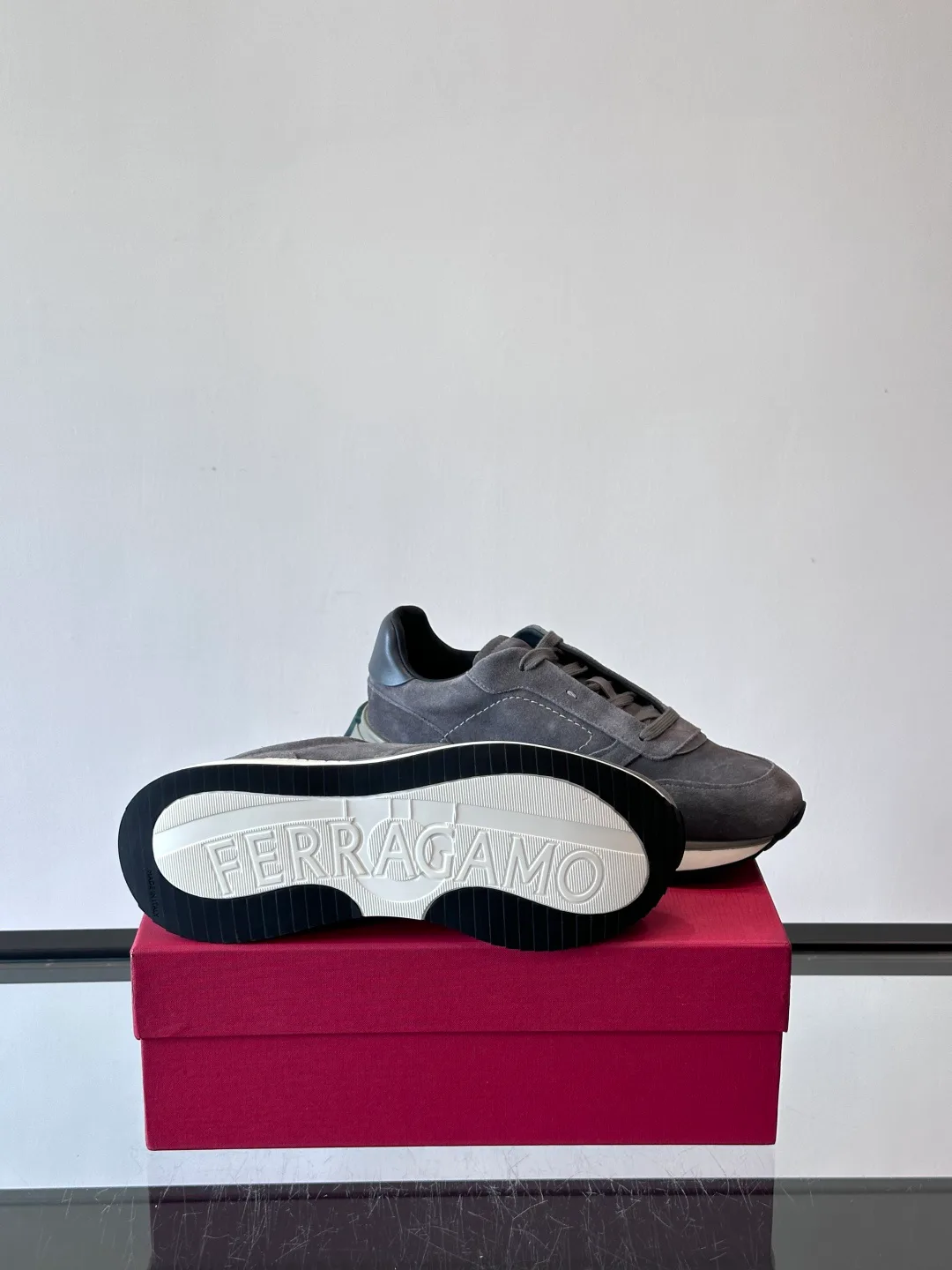 Кроссовки Мужские Salvatore Ferragamo 367240