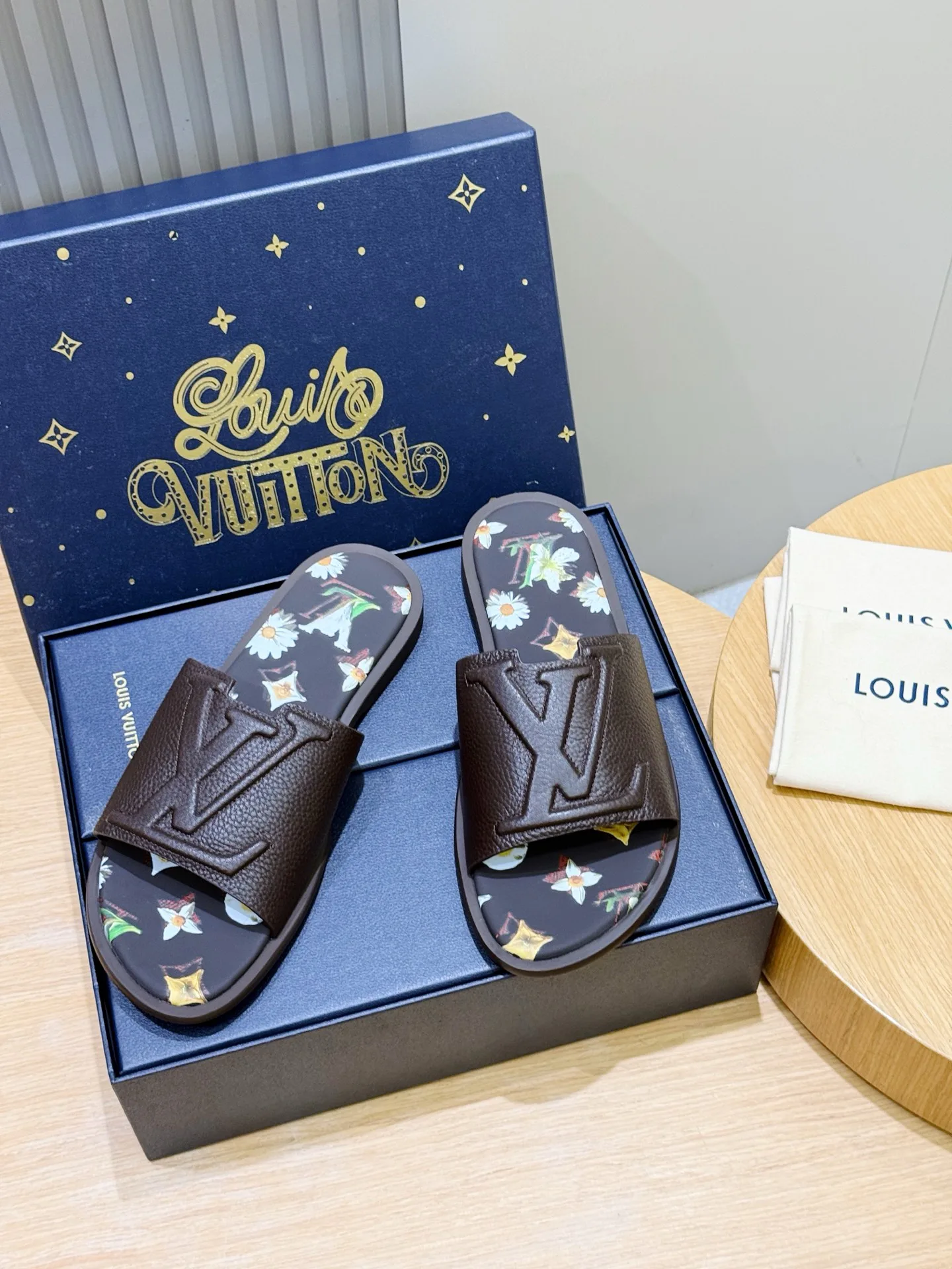 Шлепанцы Мужские Louis Vuitton 15138447