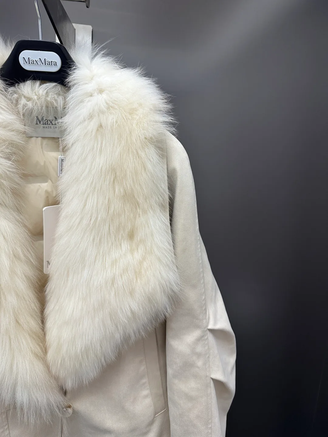 Куртки И Пуховики Женские Max Mara 18902727