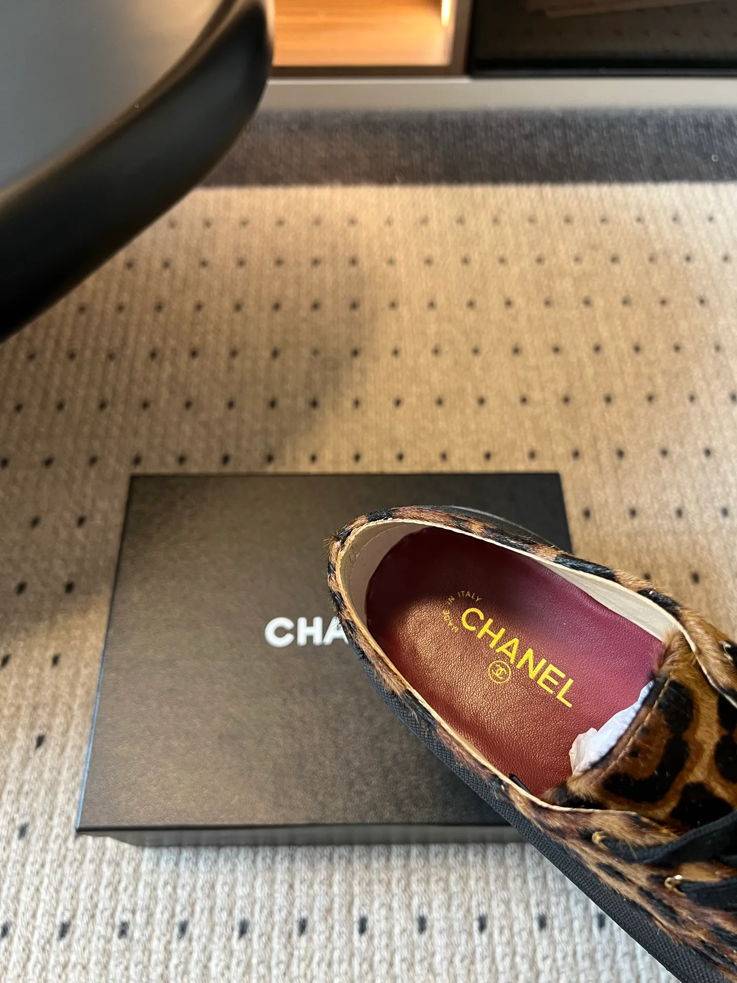 Кроссовки Женские Chanel 18137087