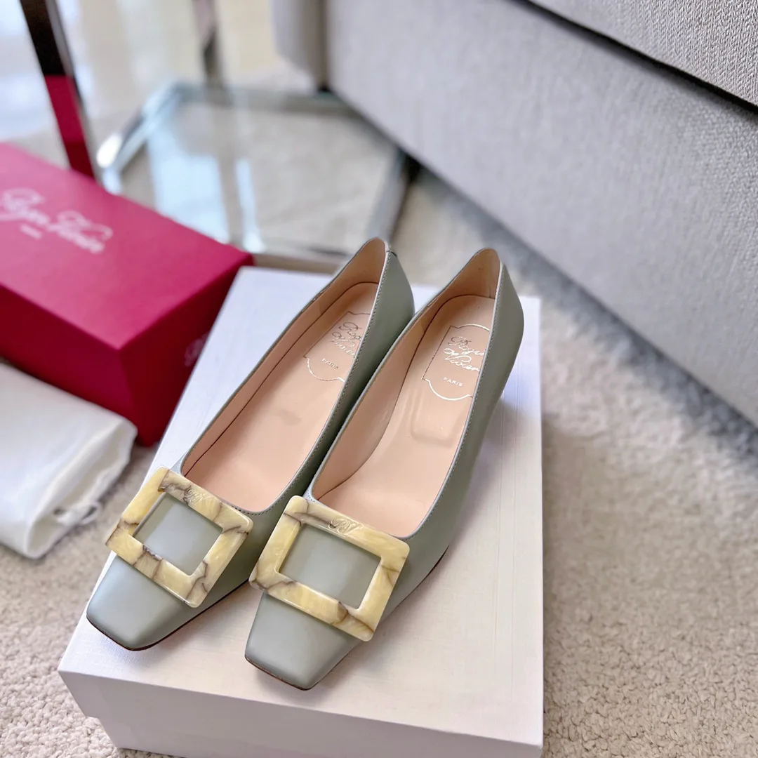 Туфли Женские Roger Vivier 17550736