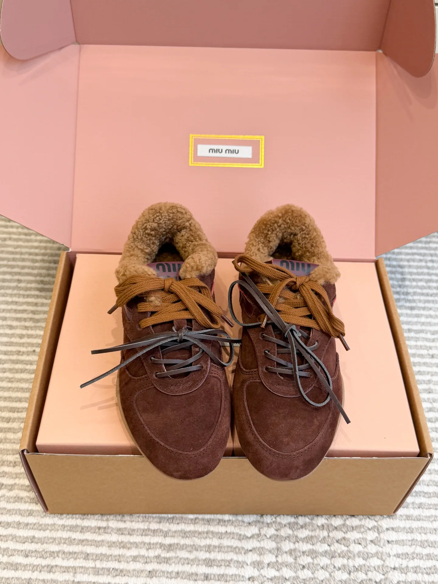 Кроссовки Женские Miu Miu 18731677