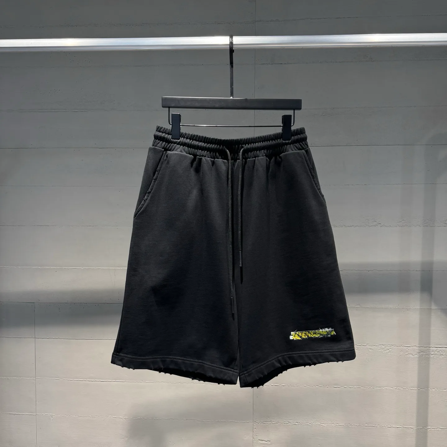 Шорты Мужские Balenciaga 13364954