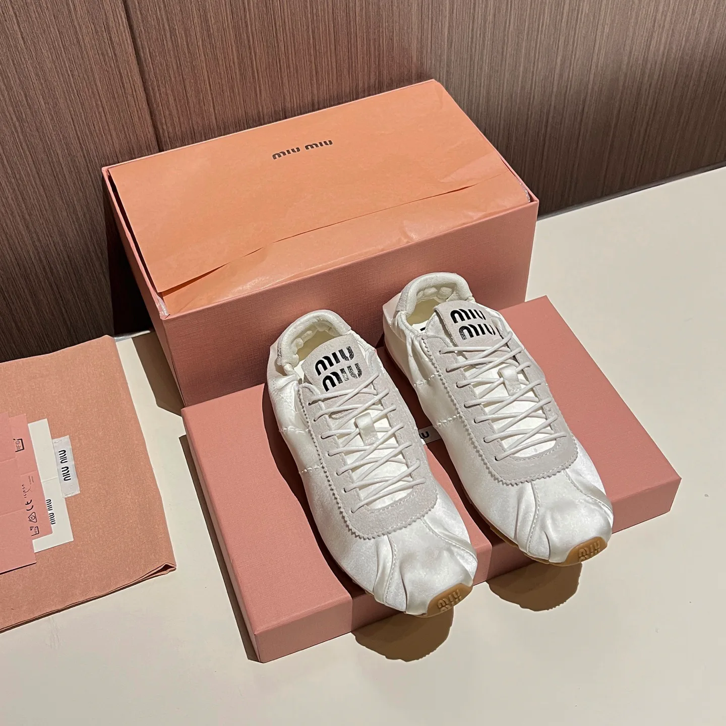 Кроссовки Женские Miu Miu 17968600