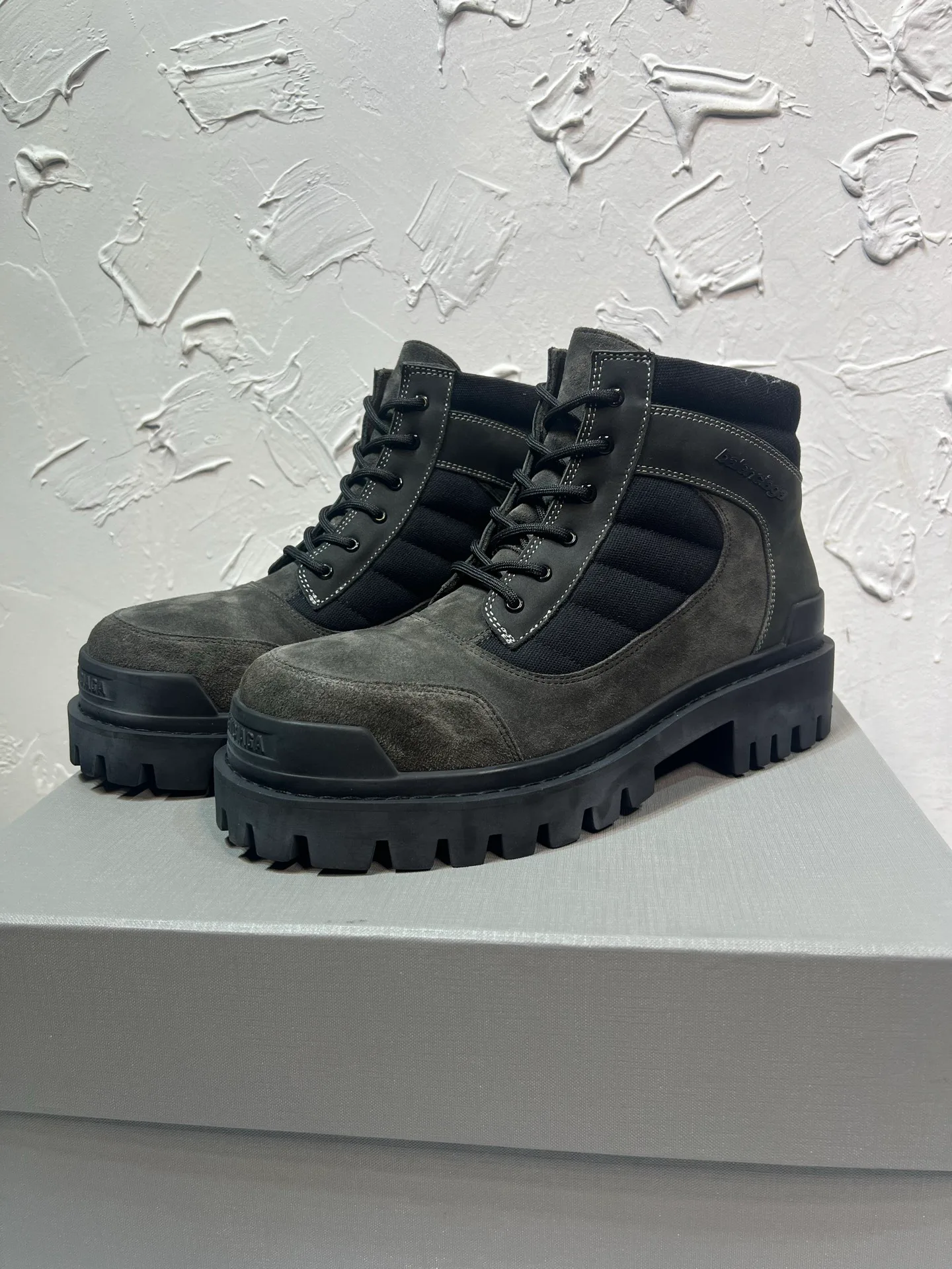 Ботинки Мужские Balenciaga 18677671