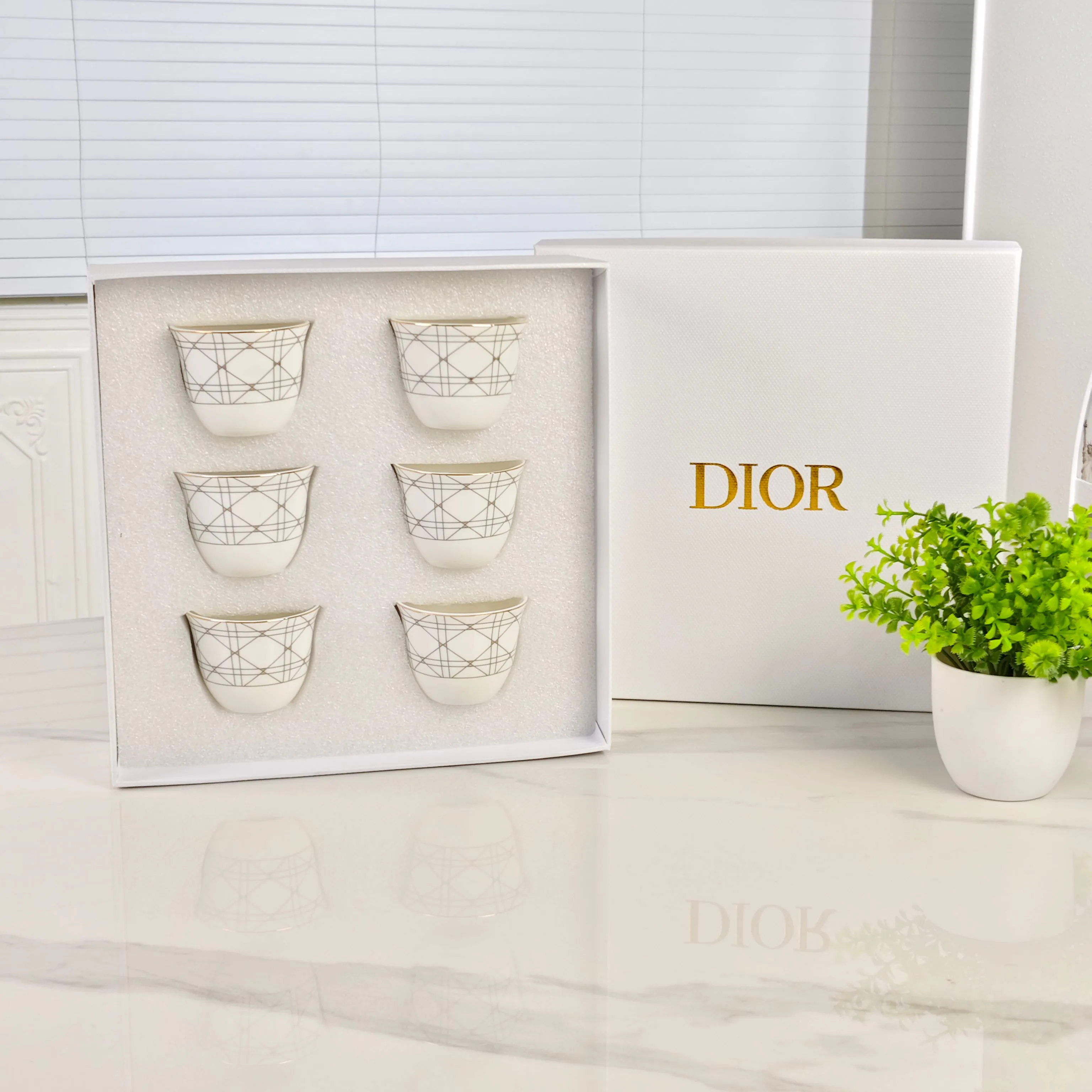 Посуда Christian Dior 4884558