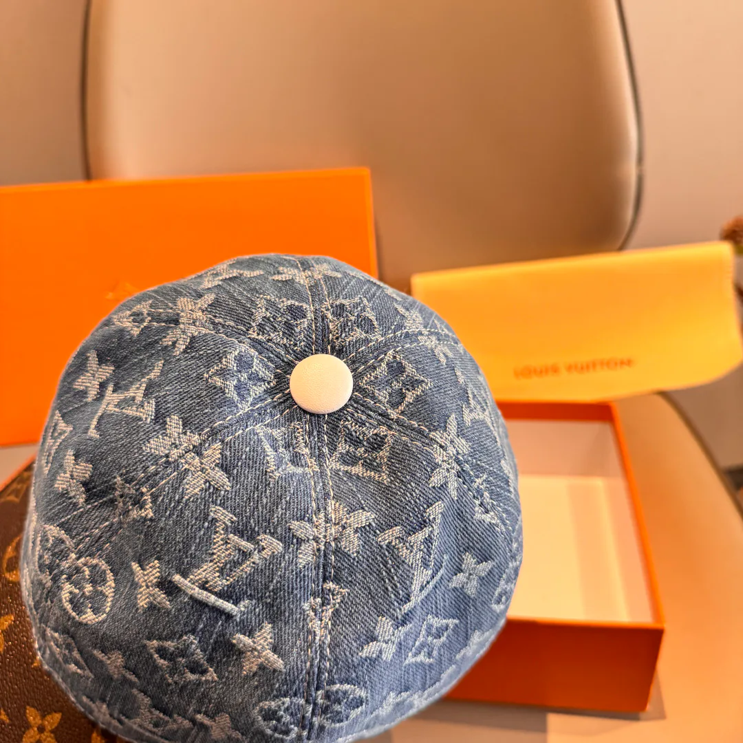 Головные Уборы Louis Vuitton 4550015