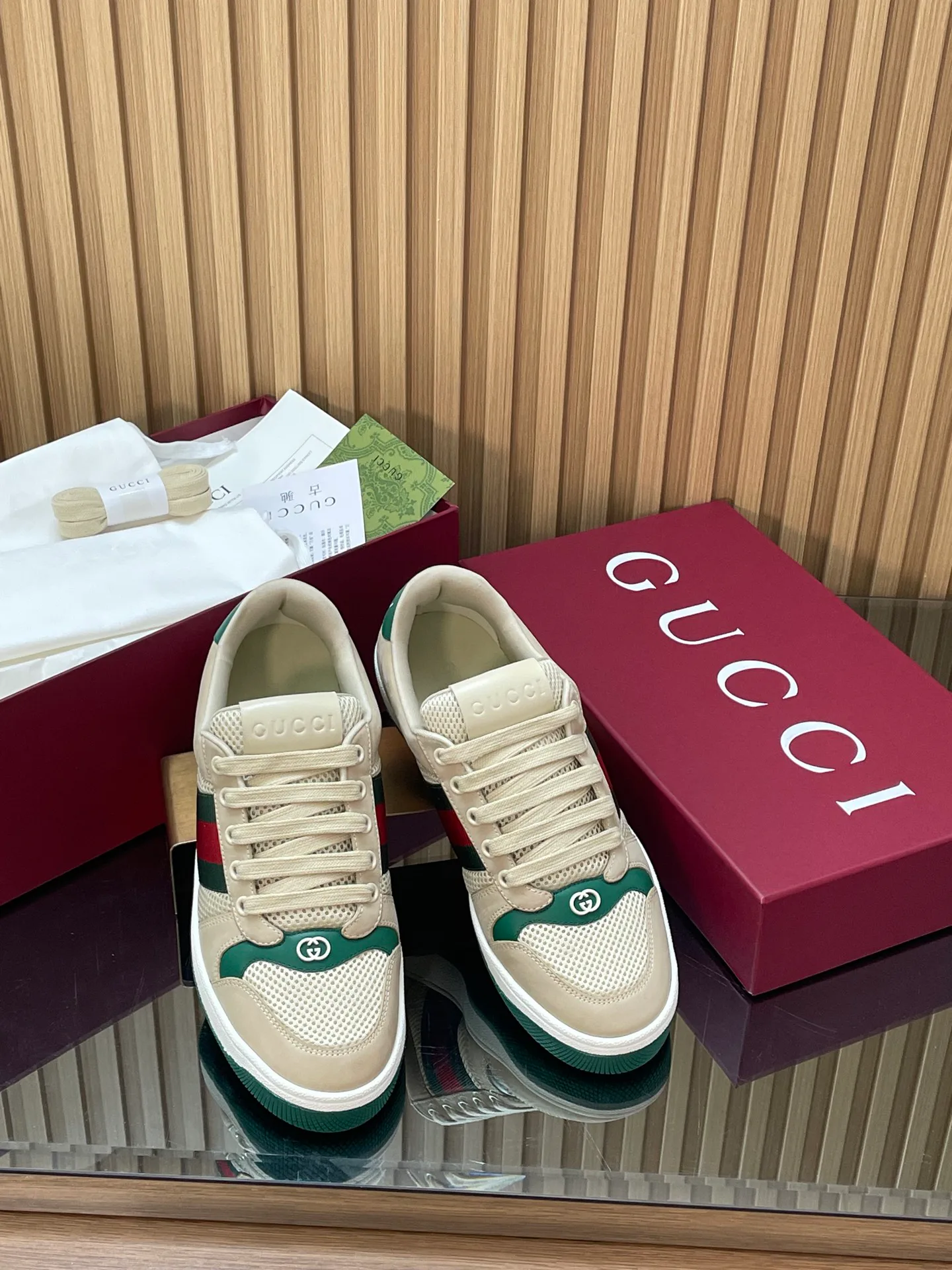 Кроссовки Женские Gucci 18700138