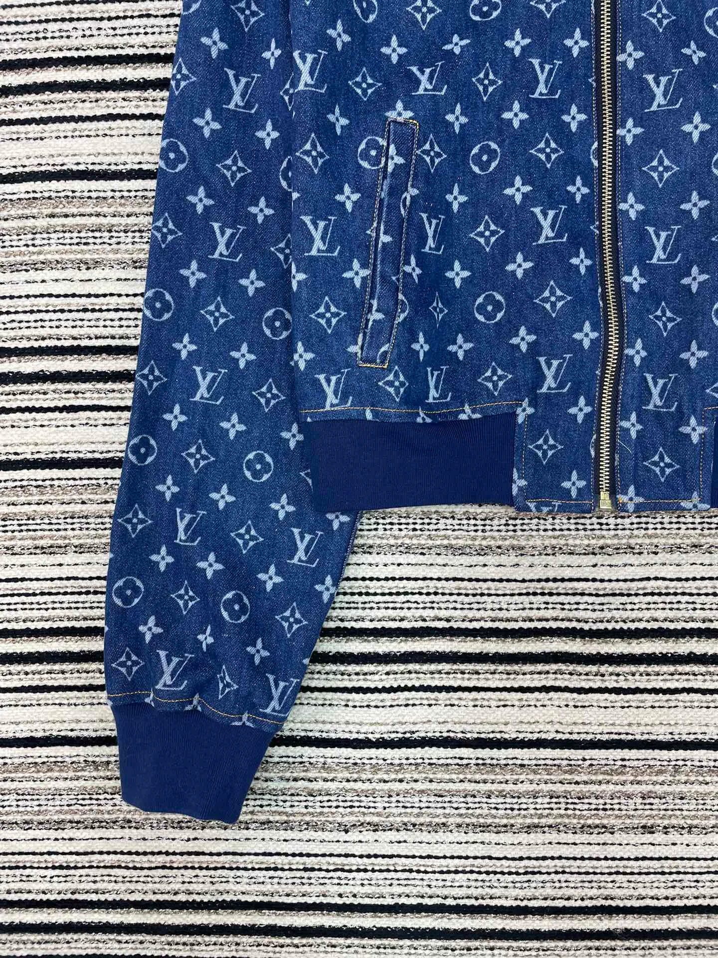 Жакеты Женские Louis Vuitton 10086448