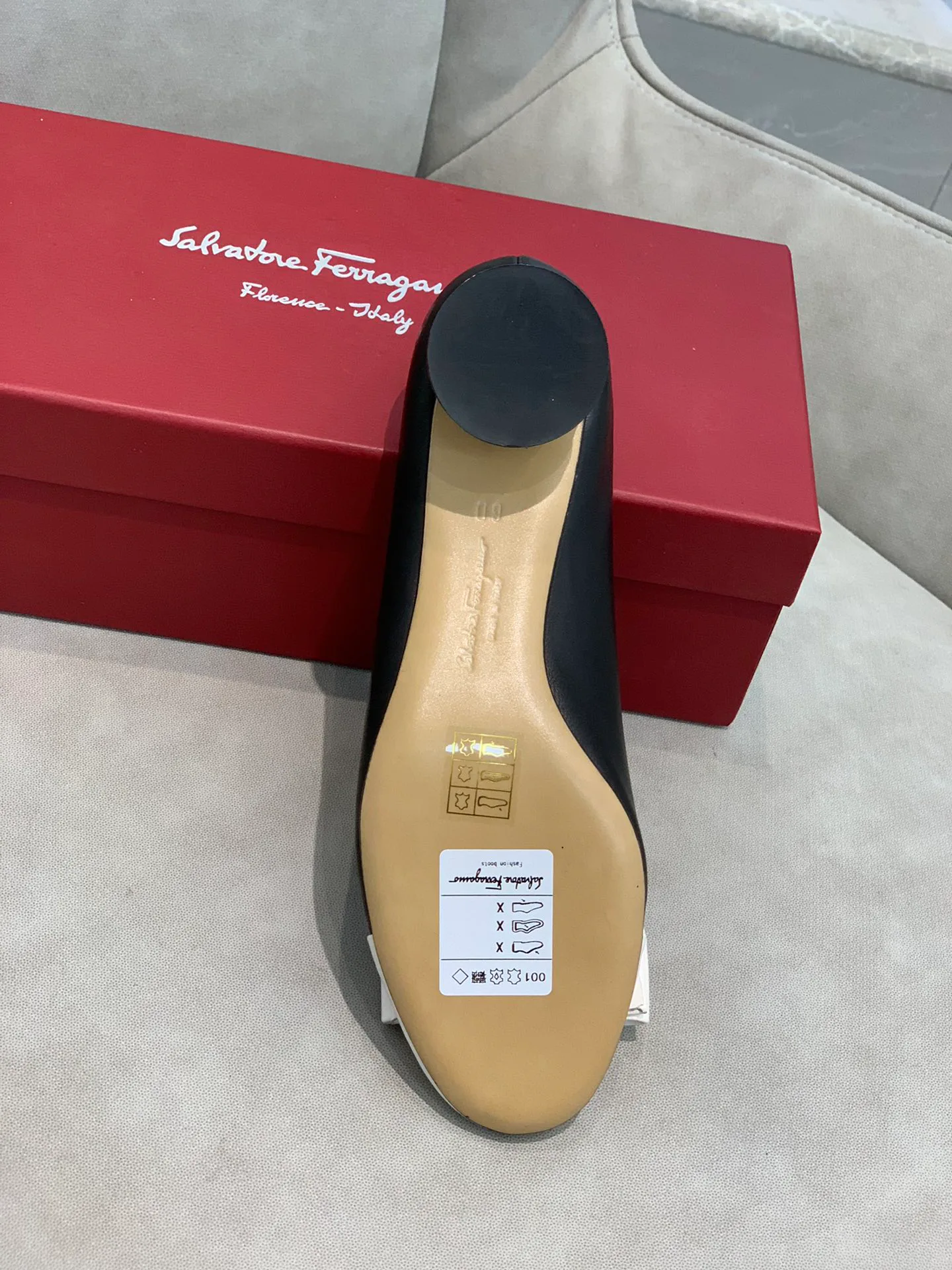 Туфли Женские Salvatore Ferragamo 11675497