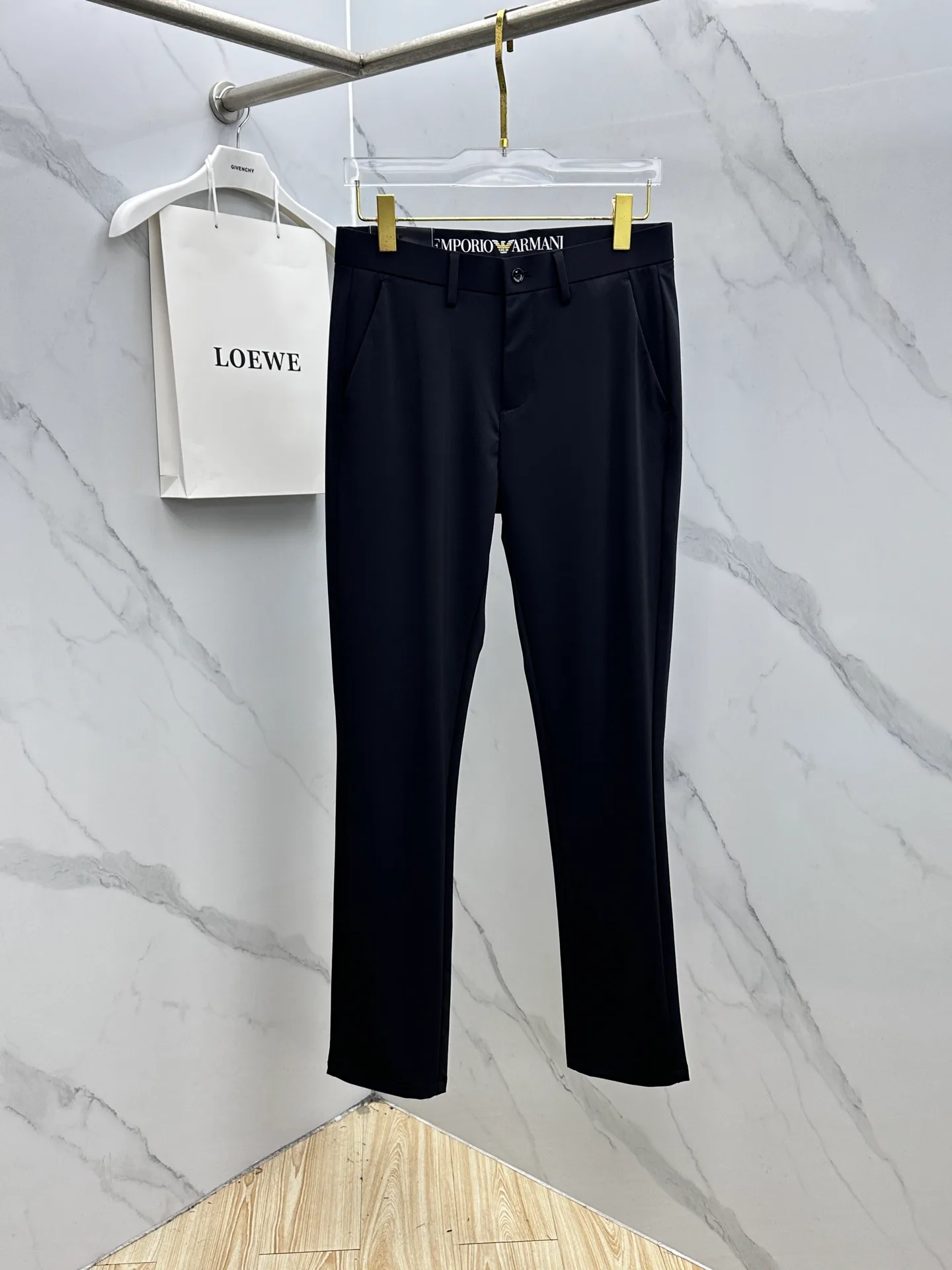 Брюки Женские Armani 13118823