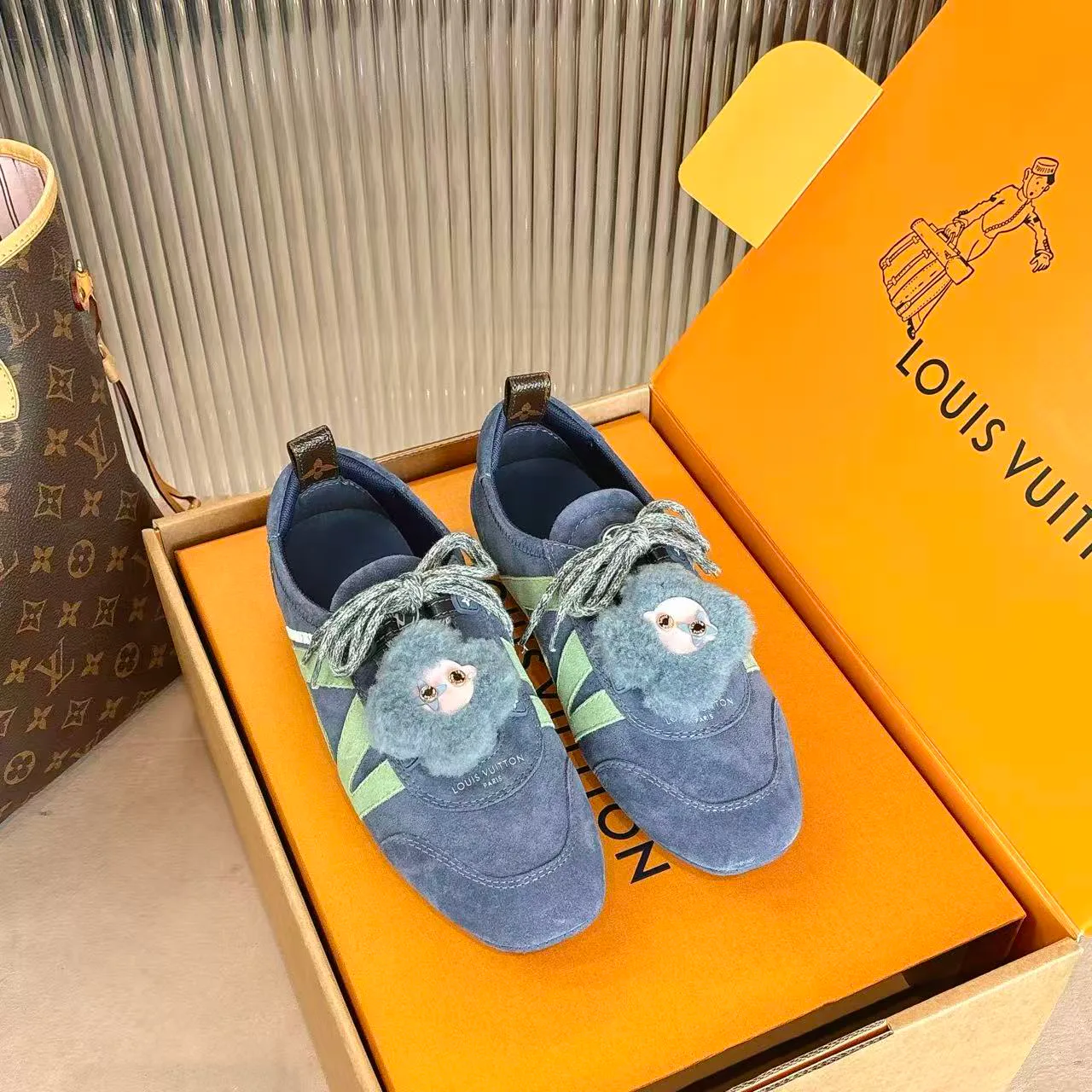 Кроссовки Женские Louis Vuitton 842800