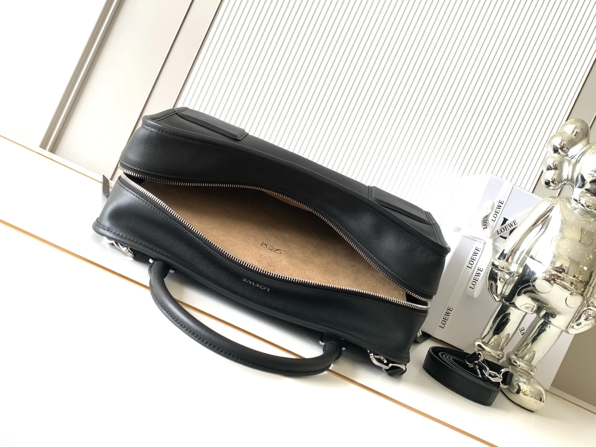 Классические Сумки Женские Loewe 13389861