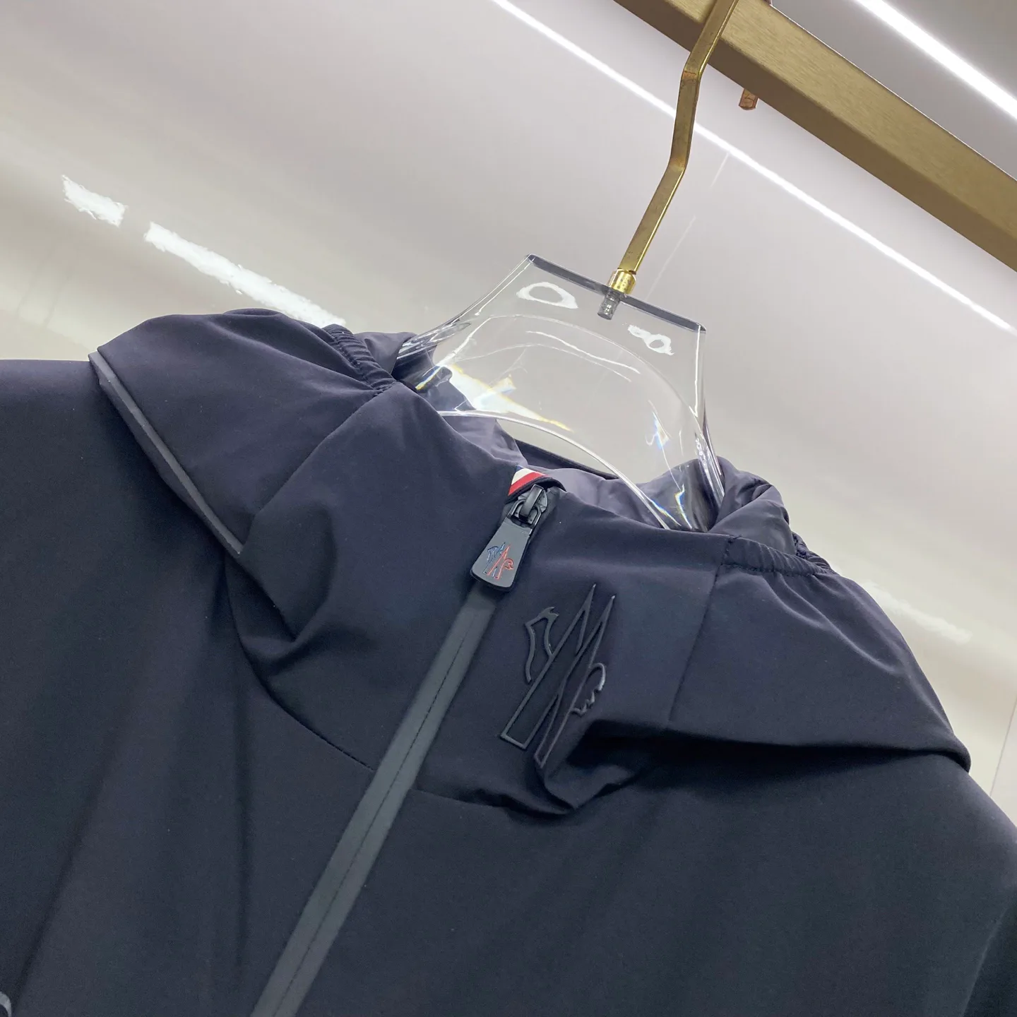 Куртки И Пуховики Мужские Moncler 1129738