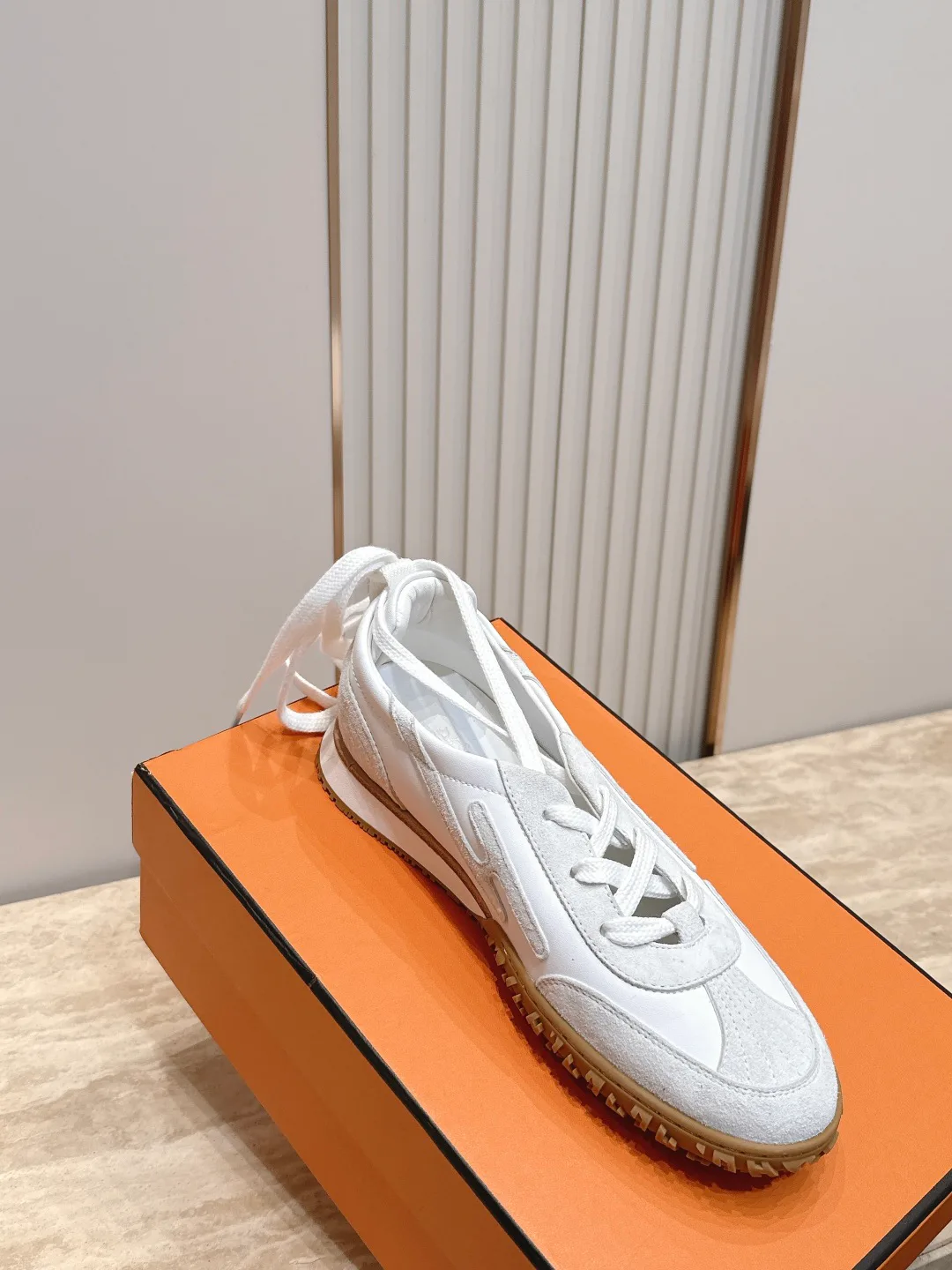 Кроссовки Женские Hermes 17490970