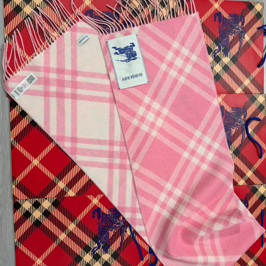 Шарфы Burberry 752633