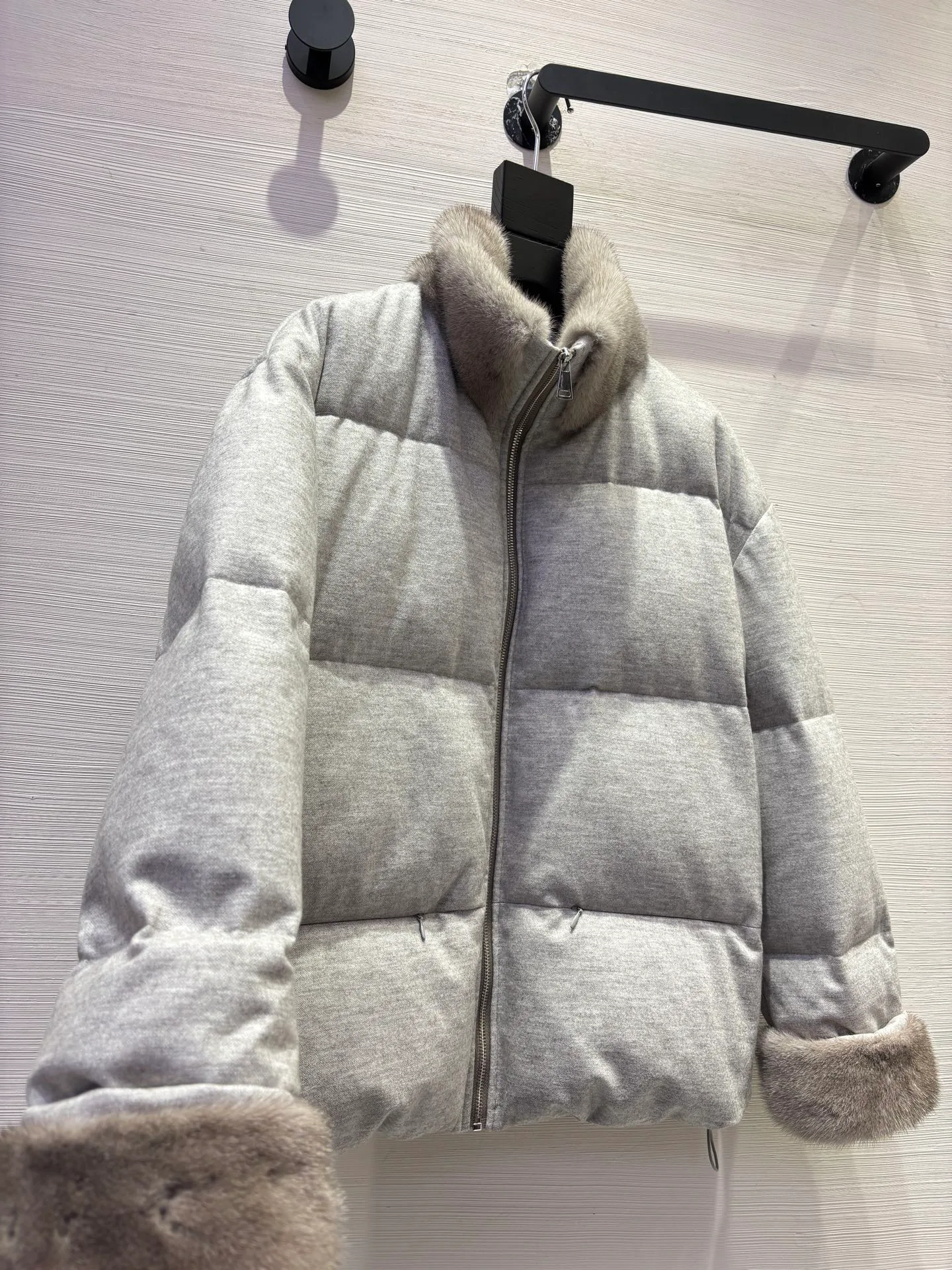 Пуховики Женские Loro Piana 483670