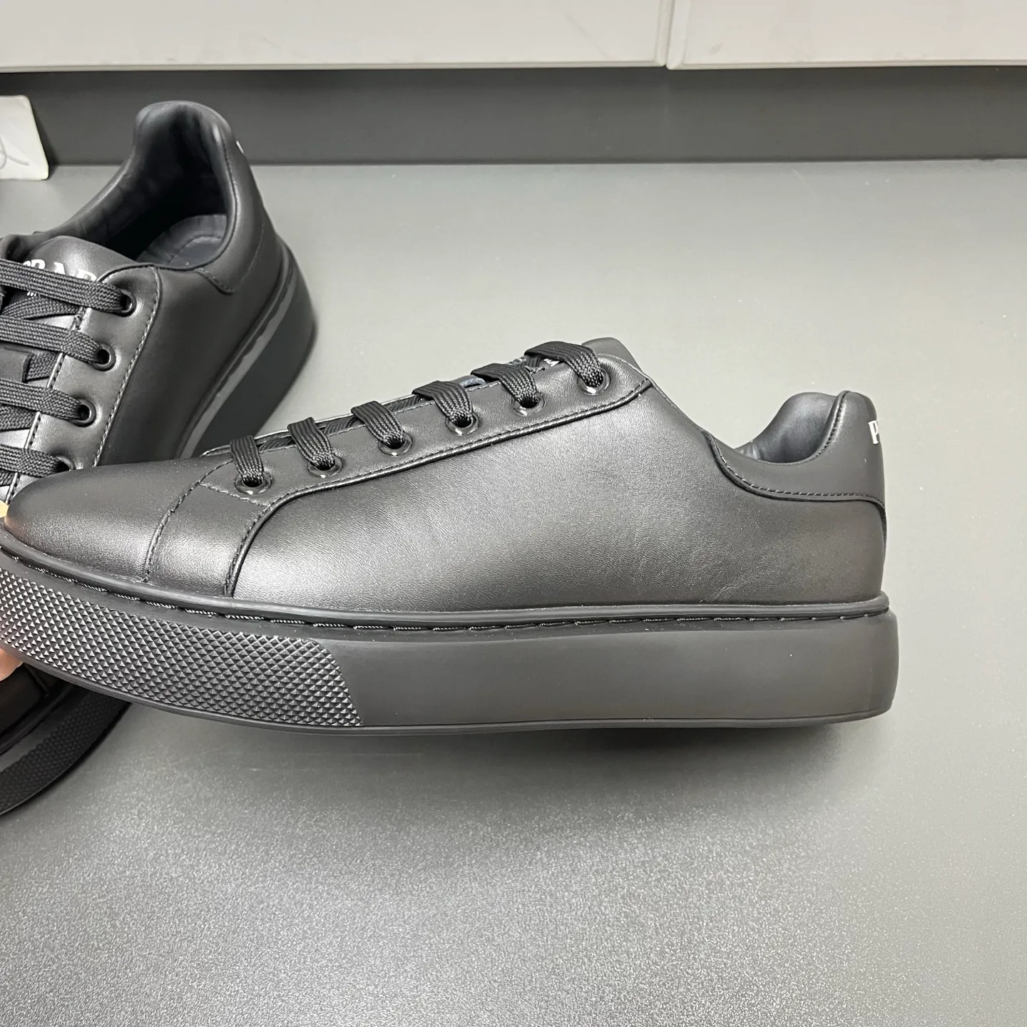 Кроссовки Мужские Prada 17457812