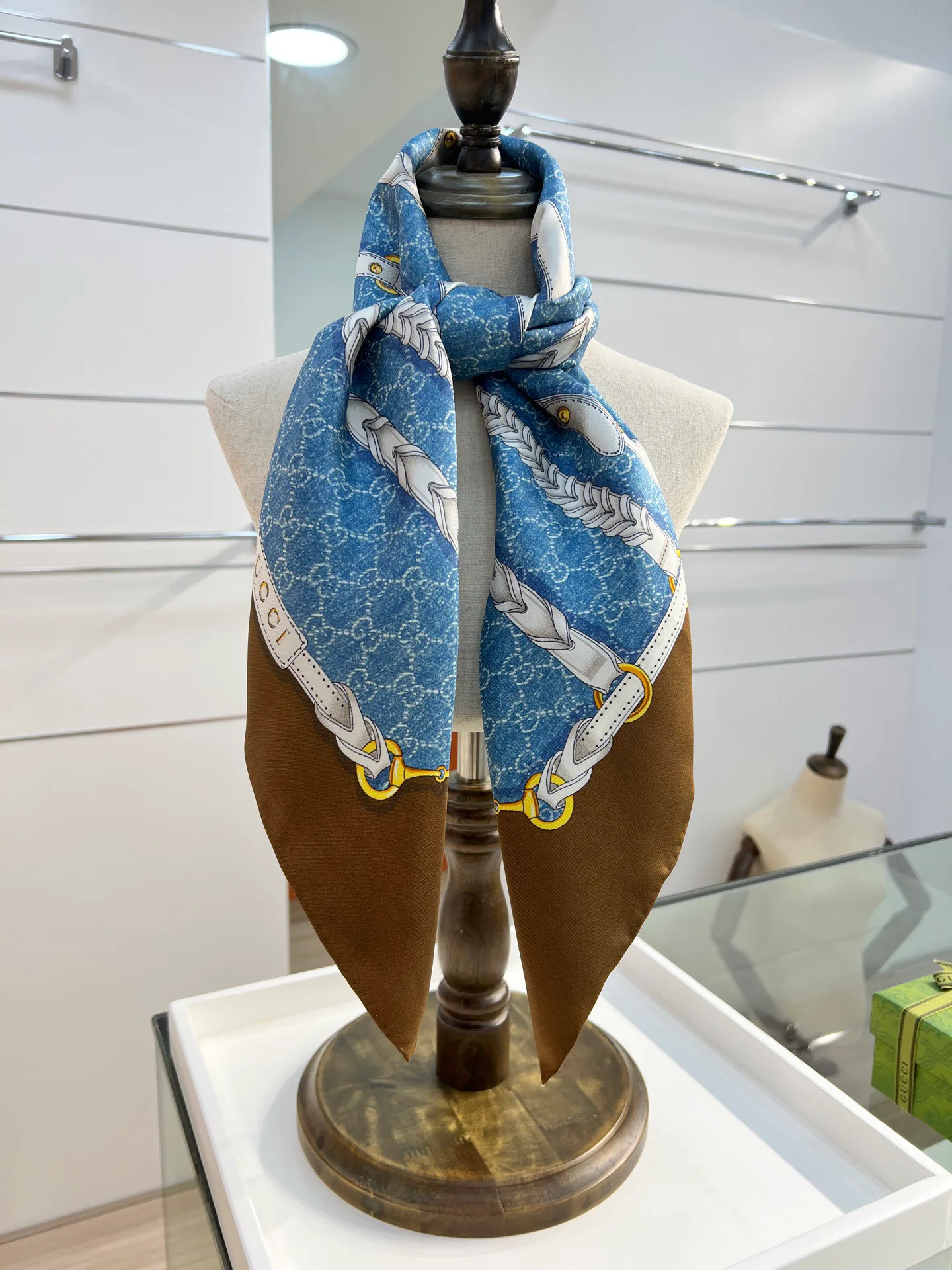 Платки Gucci 11394253