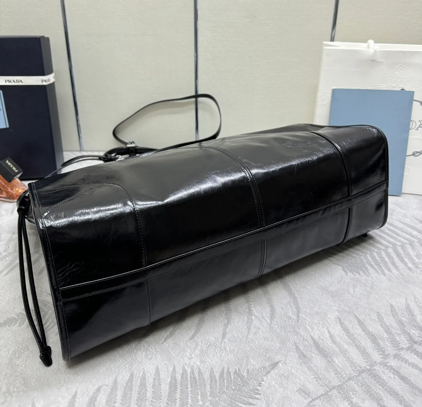 Классические Сумки Женские Prada 11462574