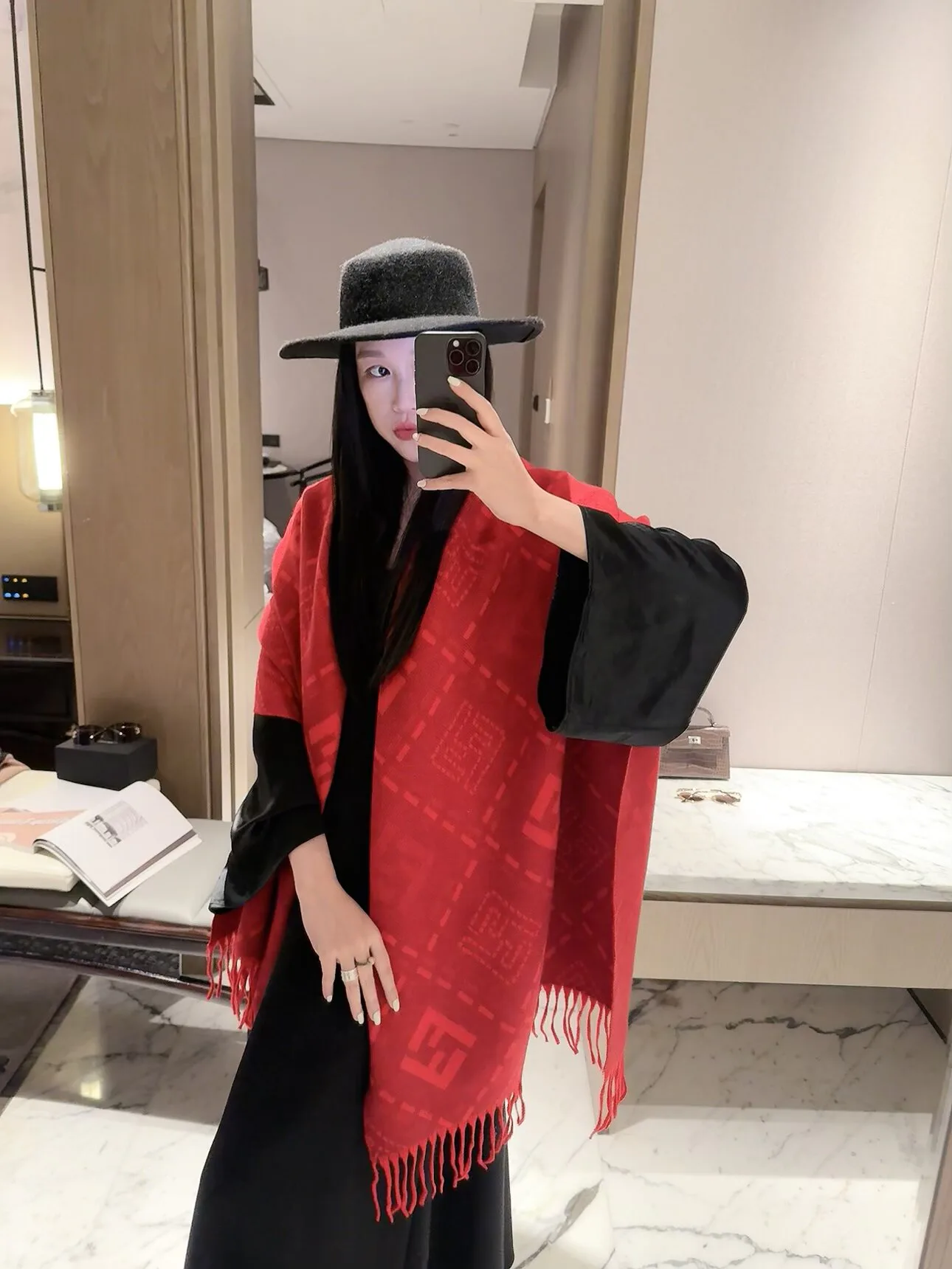 Шарфы Fendi 18322460