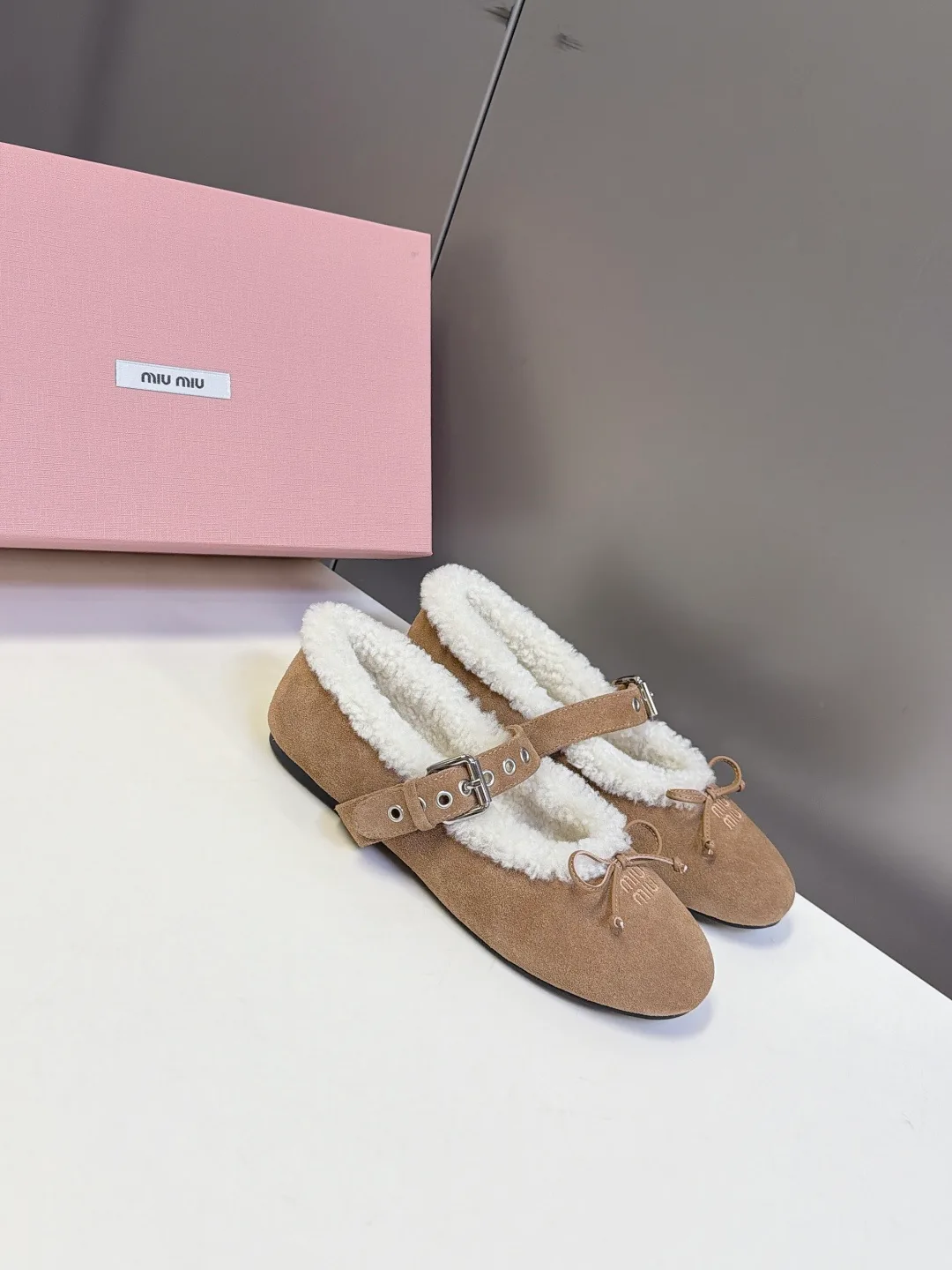 Балетки Женские Miu Miu 18693016