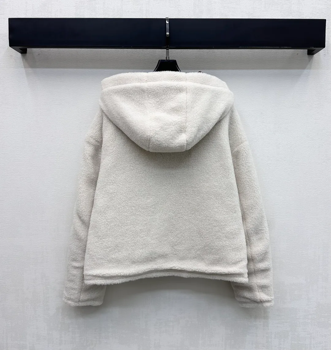 Куртки И Пуховики Женские Fendi 620006