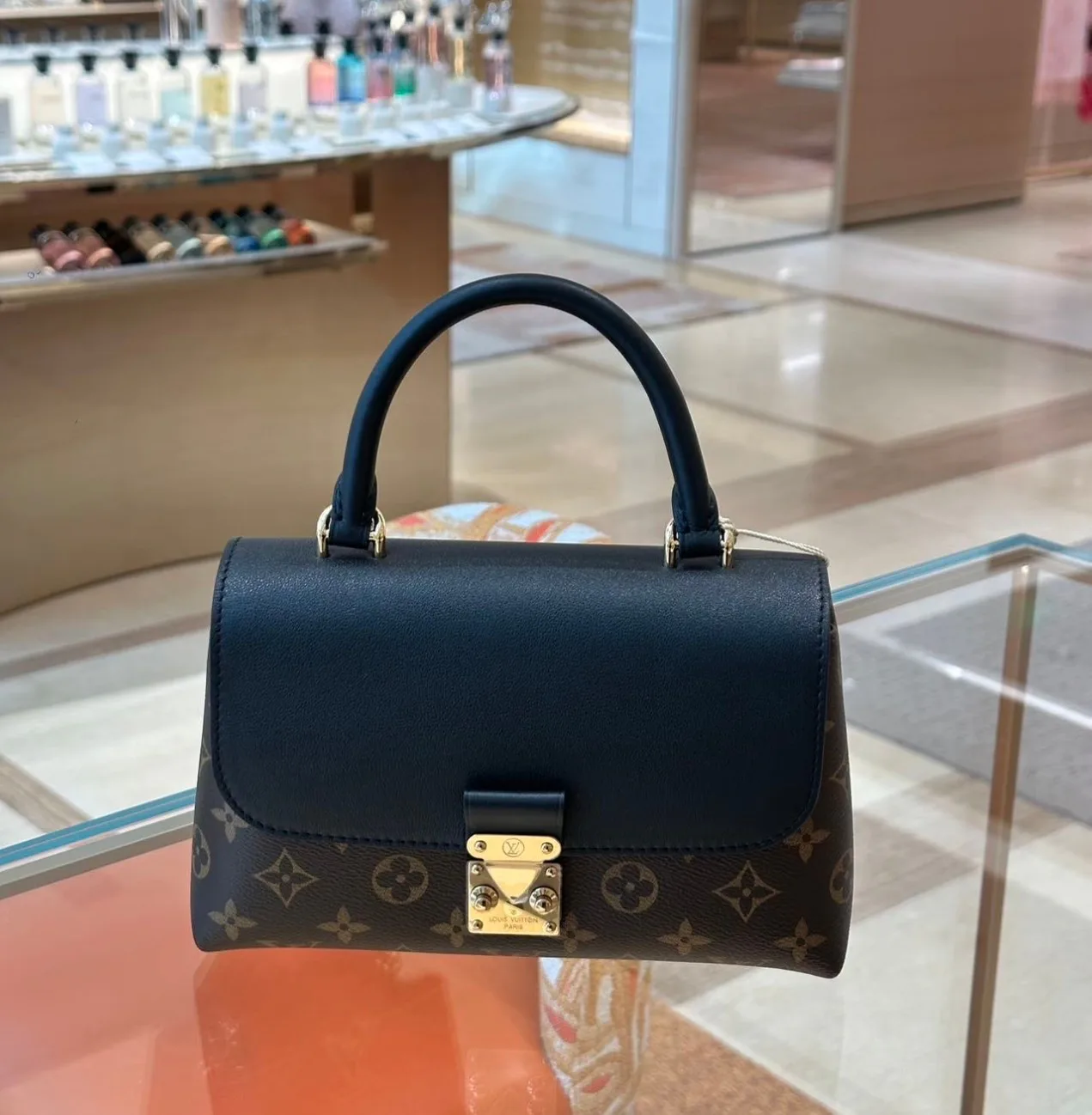 Классические Сумки Женские Louis Vuitton 11669152