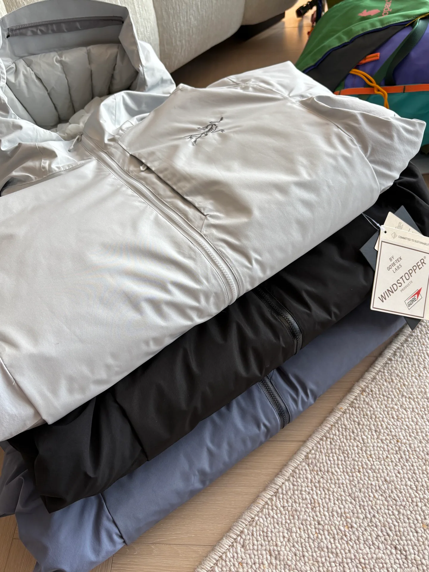 Куртки И Пуховики Женские Arcteryx 19029557