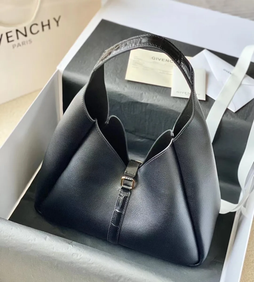 Сумки На Ремне Женские Givenchy 393492