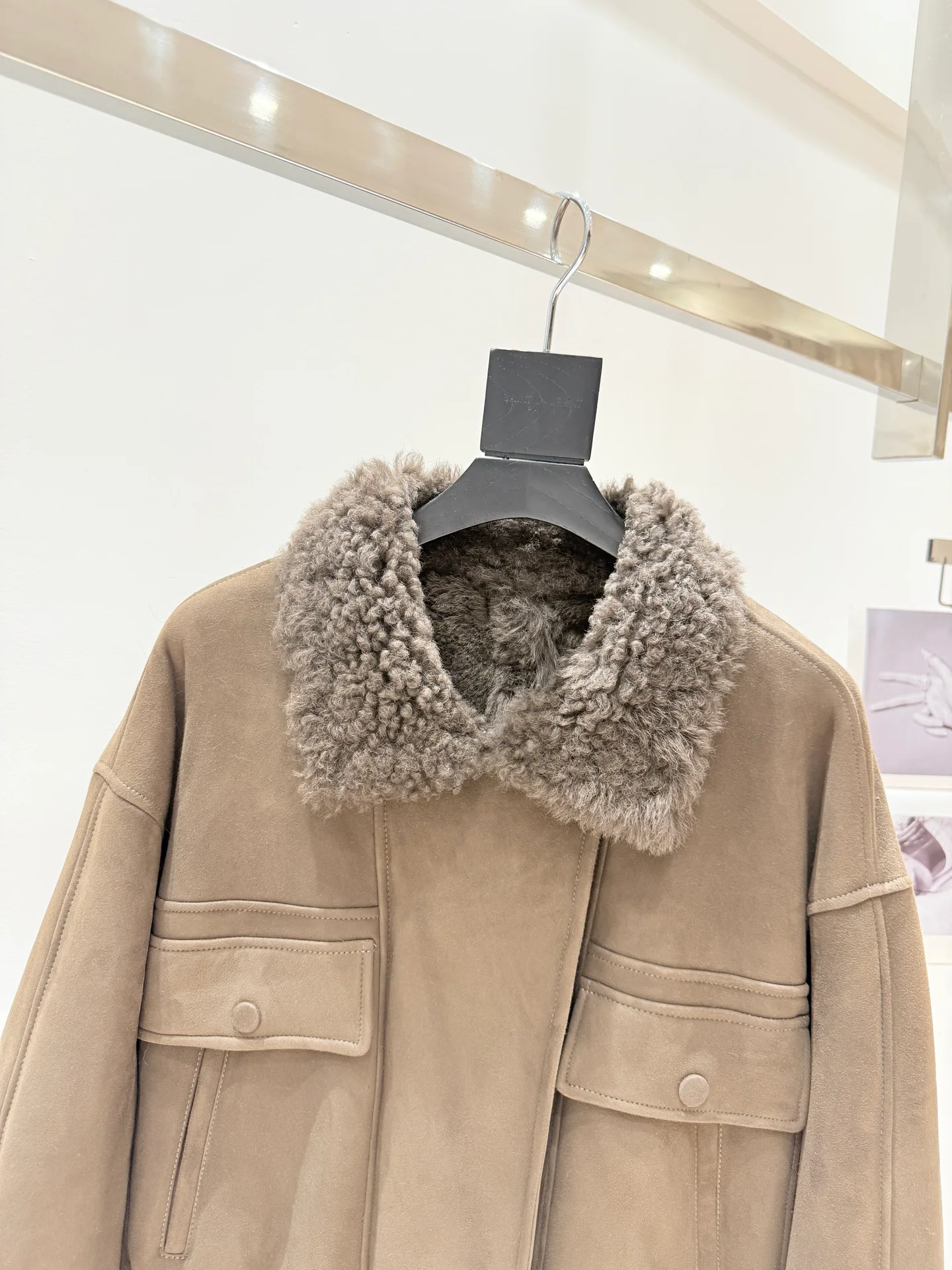 Кожаные Куртки И Дублёнки Женские Saint Laurent 18734752