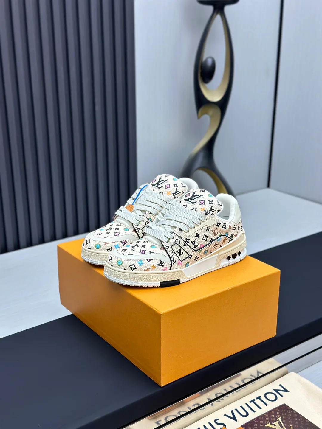 Кроссовки Женские Louis Vuitton 271975