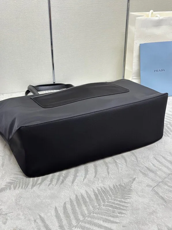 Классические Сумки Женские Prada 12918