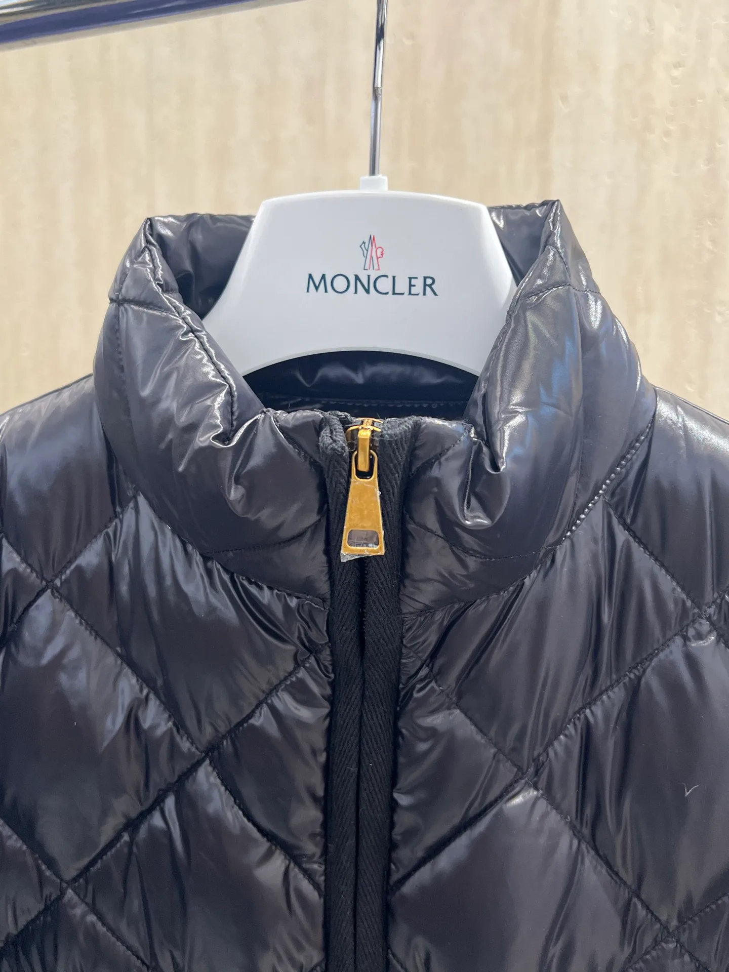 Куртки И Пуховики Женские Moncler 18723410