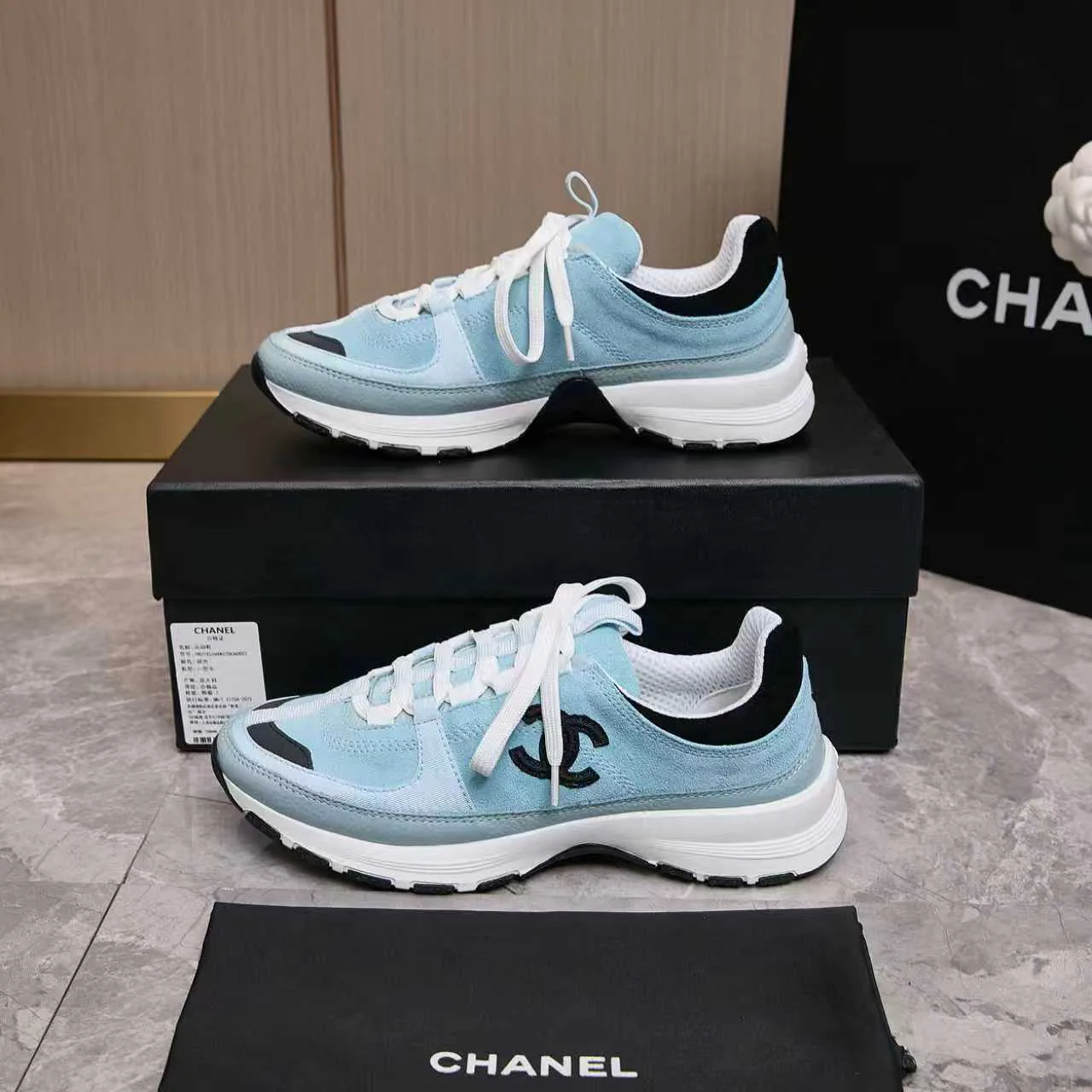 Кроссовки Женские Chanel 10515985
