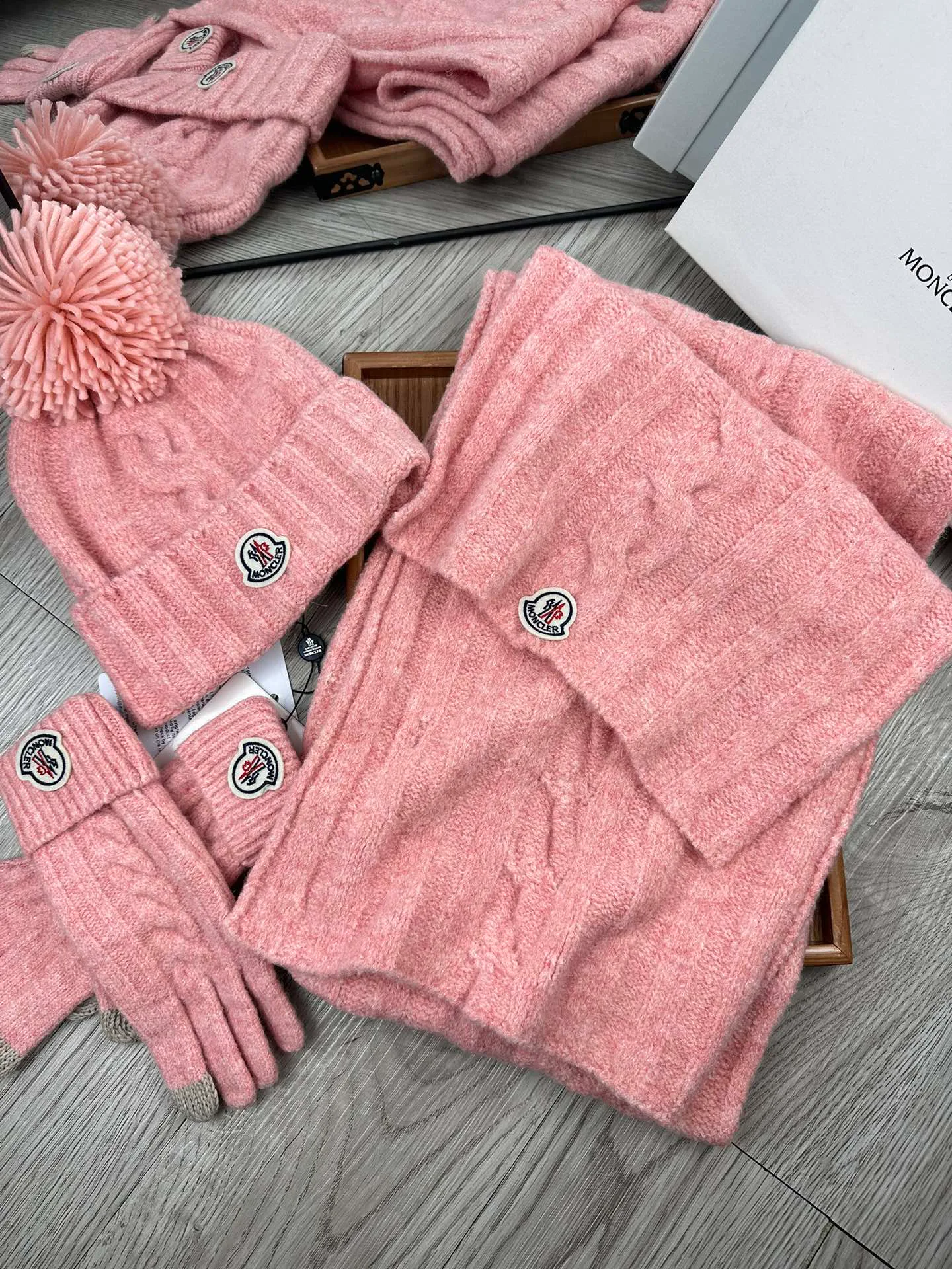 Головные Уборы Moncler 318485